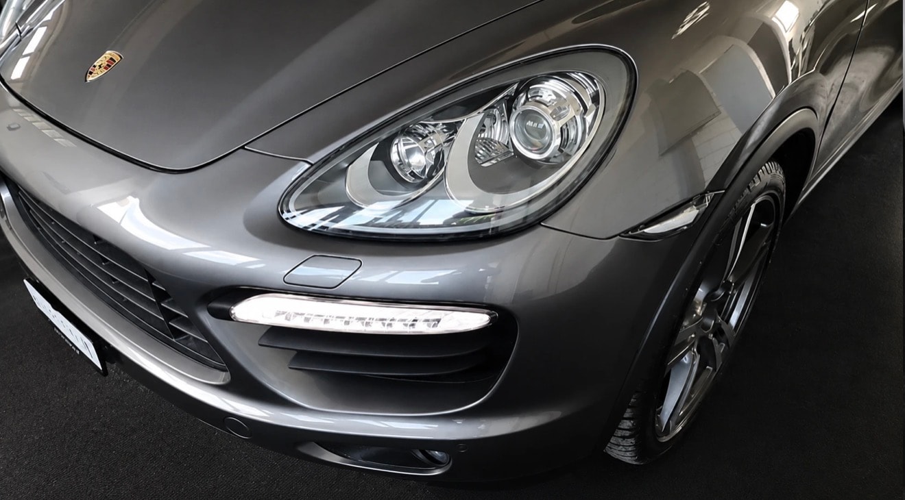PORSCHE Cayenne Turbo-image-12
