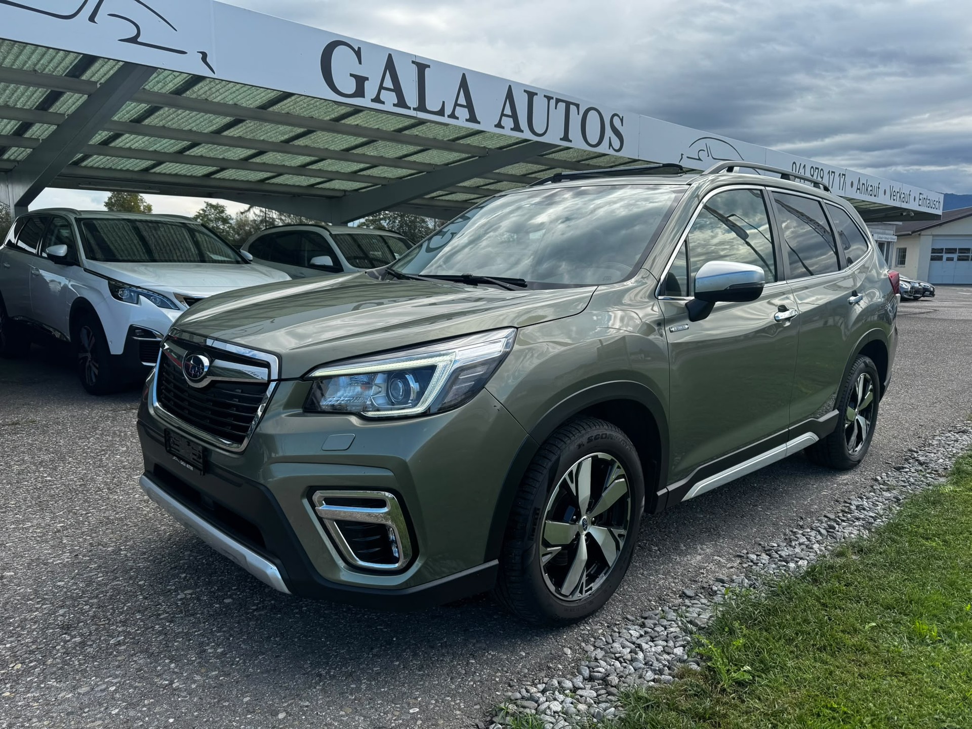 SUBARU Forester 2.0i e-Boxer Advantage Lineartronic-image-0