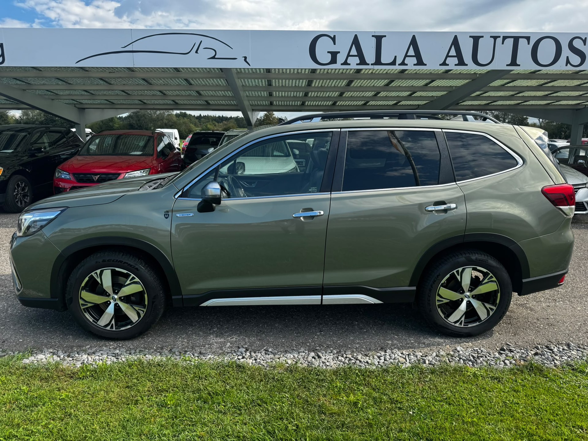 SUBARU Forester 2.0i e-Boxer Advantage Lineartronic-image-7