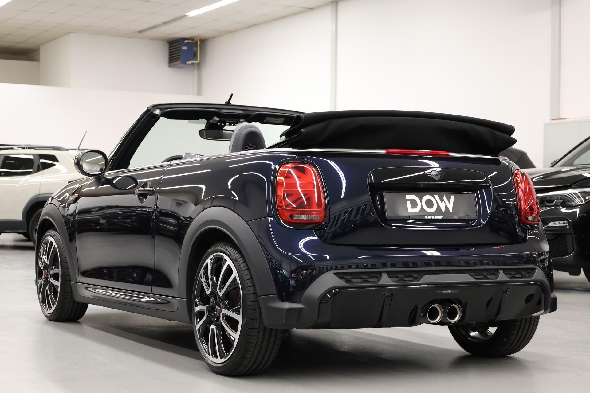 MINI Cabrio F57 2.0i John Cooper Works SAG-image-9