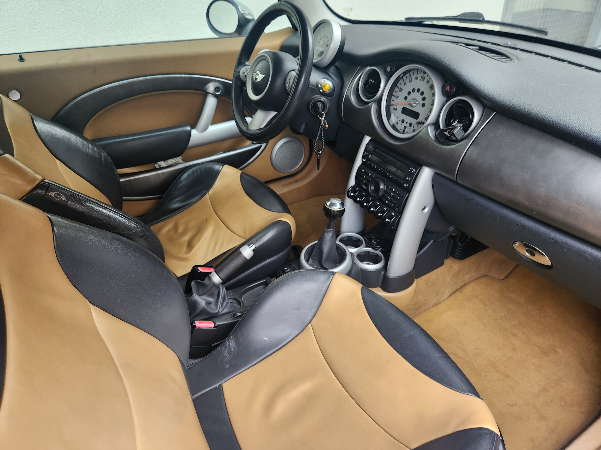 MINI Cooper S-image-6