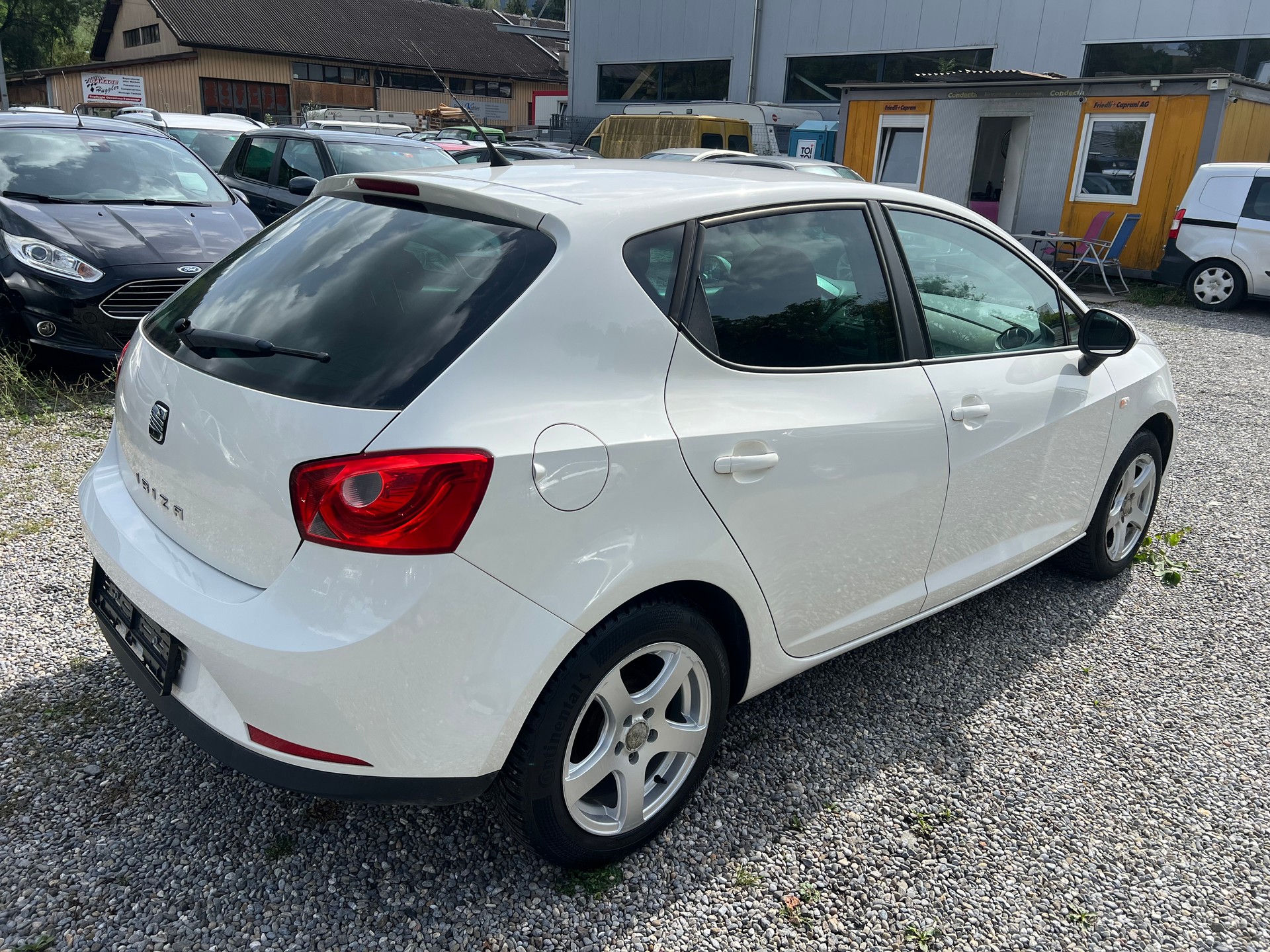 SEAT Ibiza SC 1.4 Sport-image-5