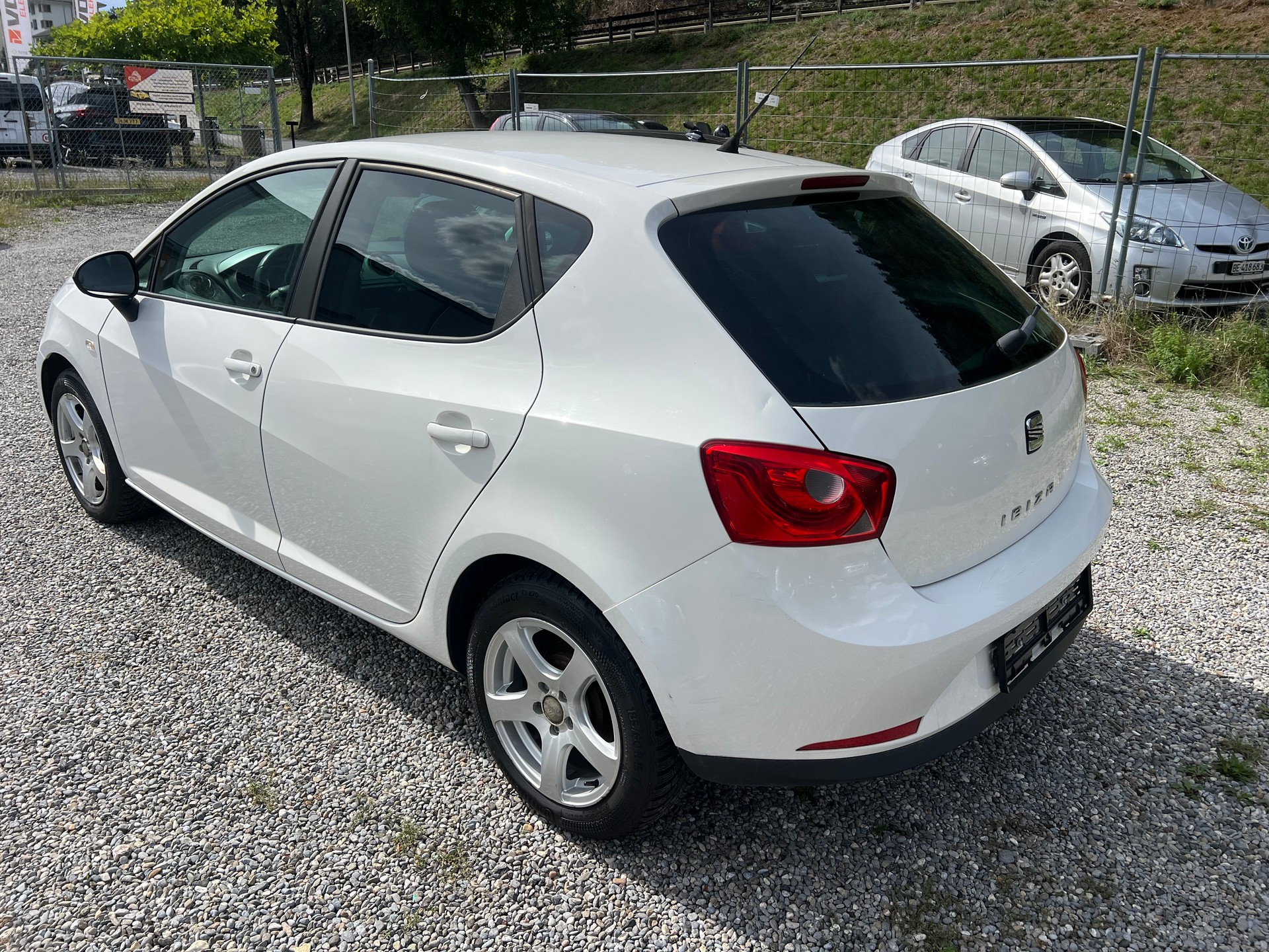 SEAT Ibiza SC 1.4 Sport-image-7