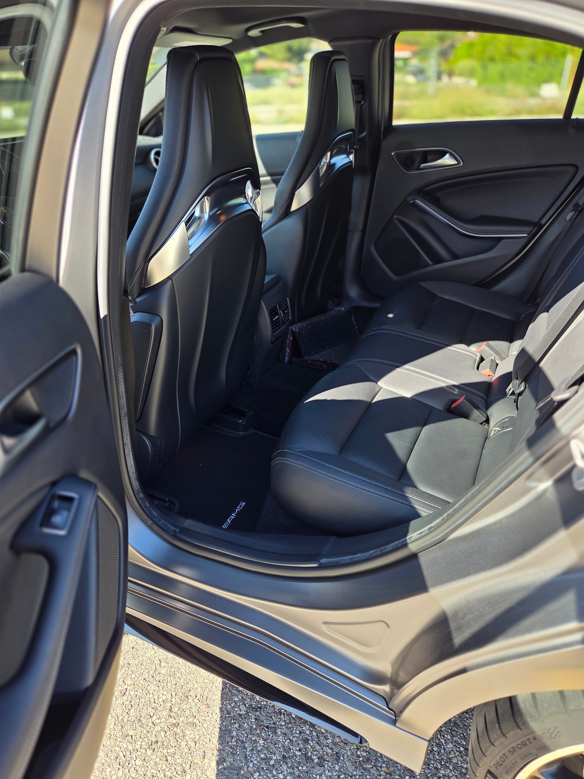MERCEDES-BENZ A 45 AMG 4m-image-5