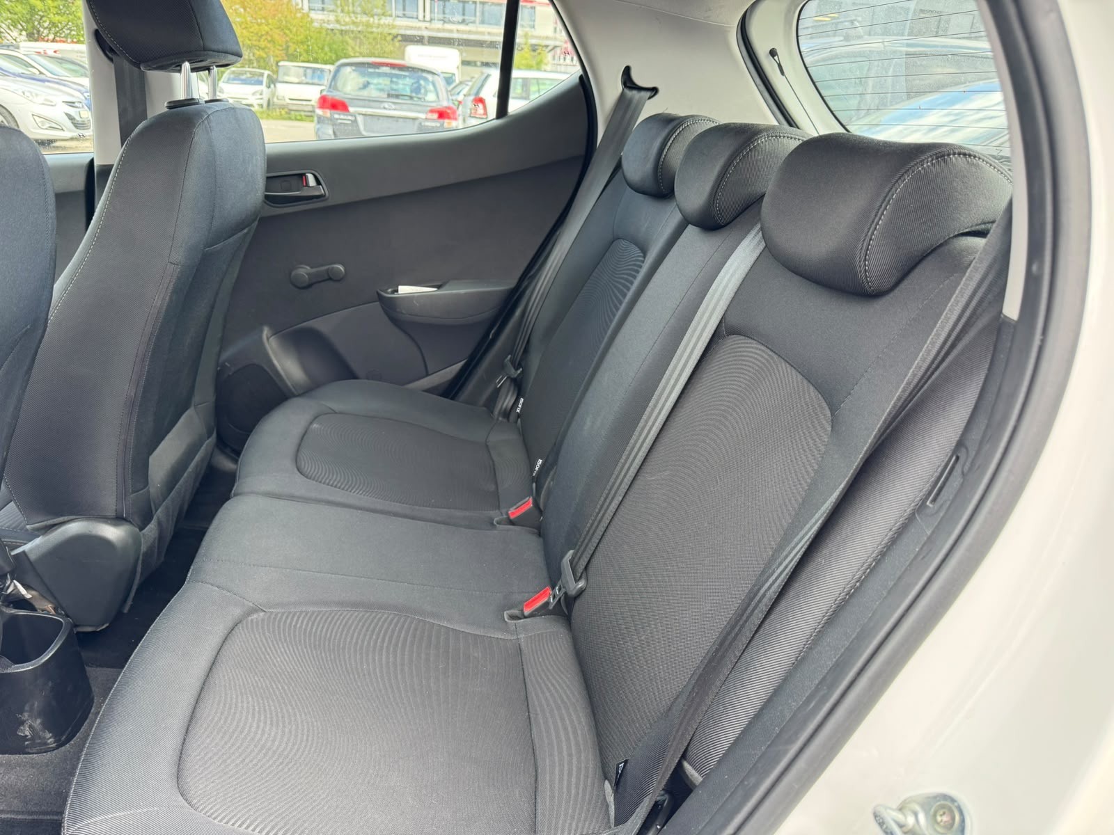 HYUNDAI i10 1.0 GO Plus-image-10