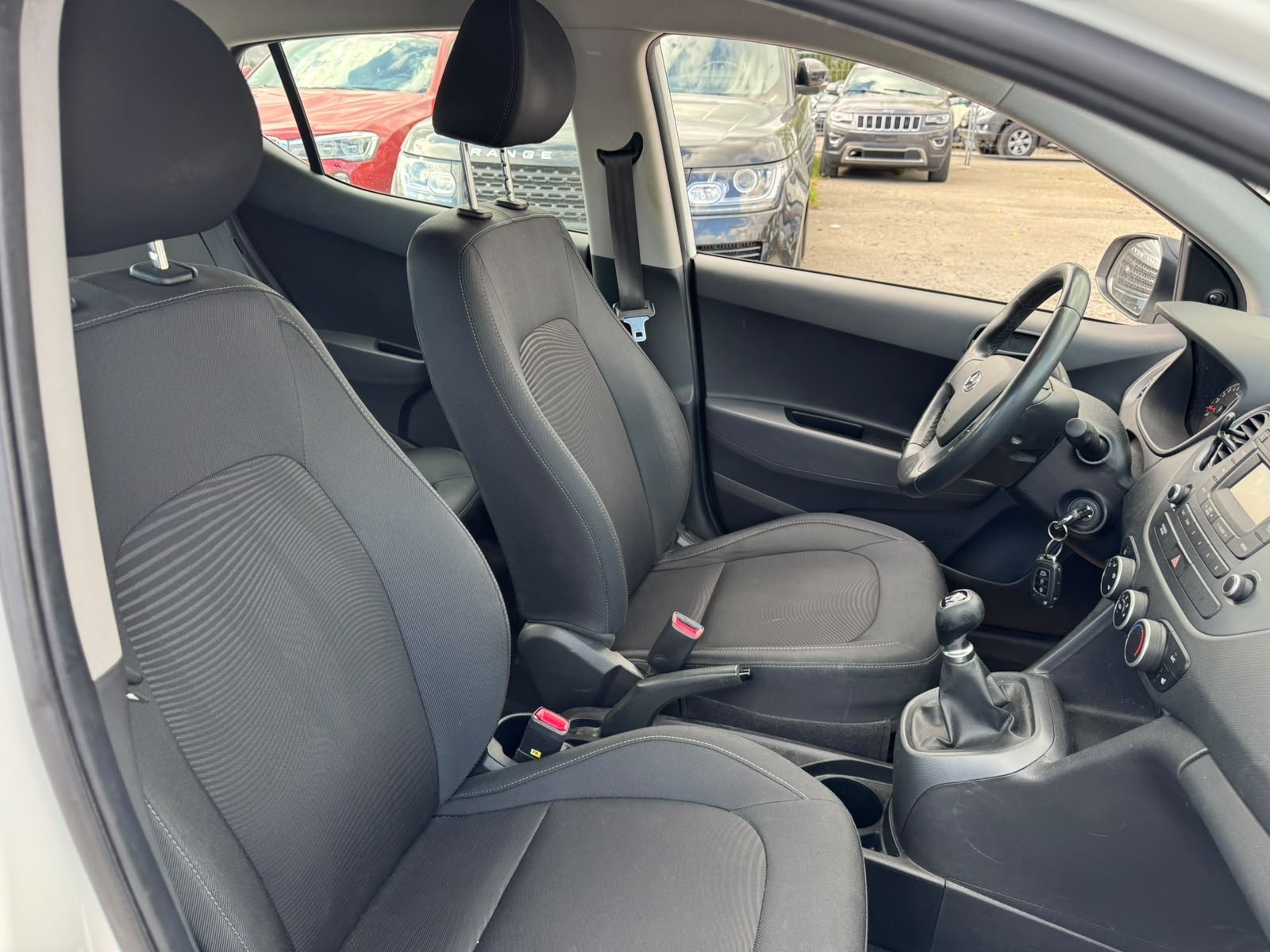 HYUNDAI i10 1.0 GO Plus-image-14