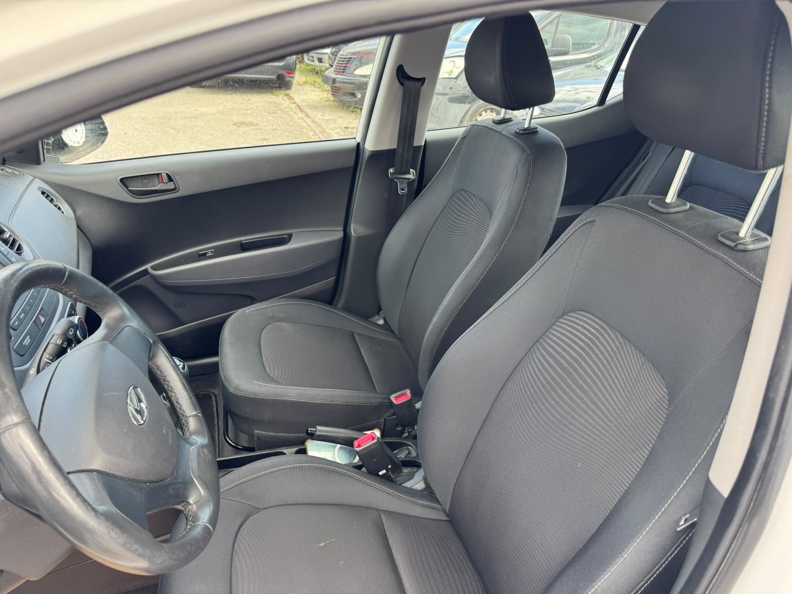 HYUNDAI i10 1.0 GO Plus-image-11