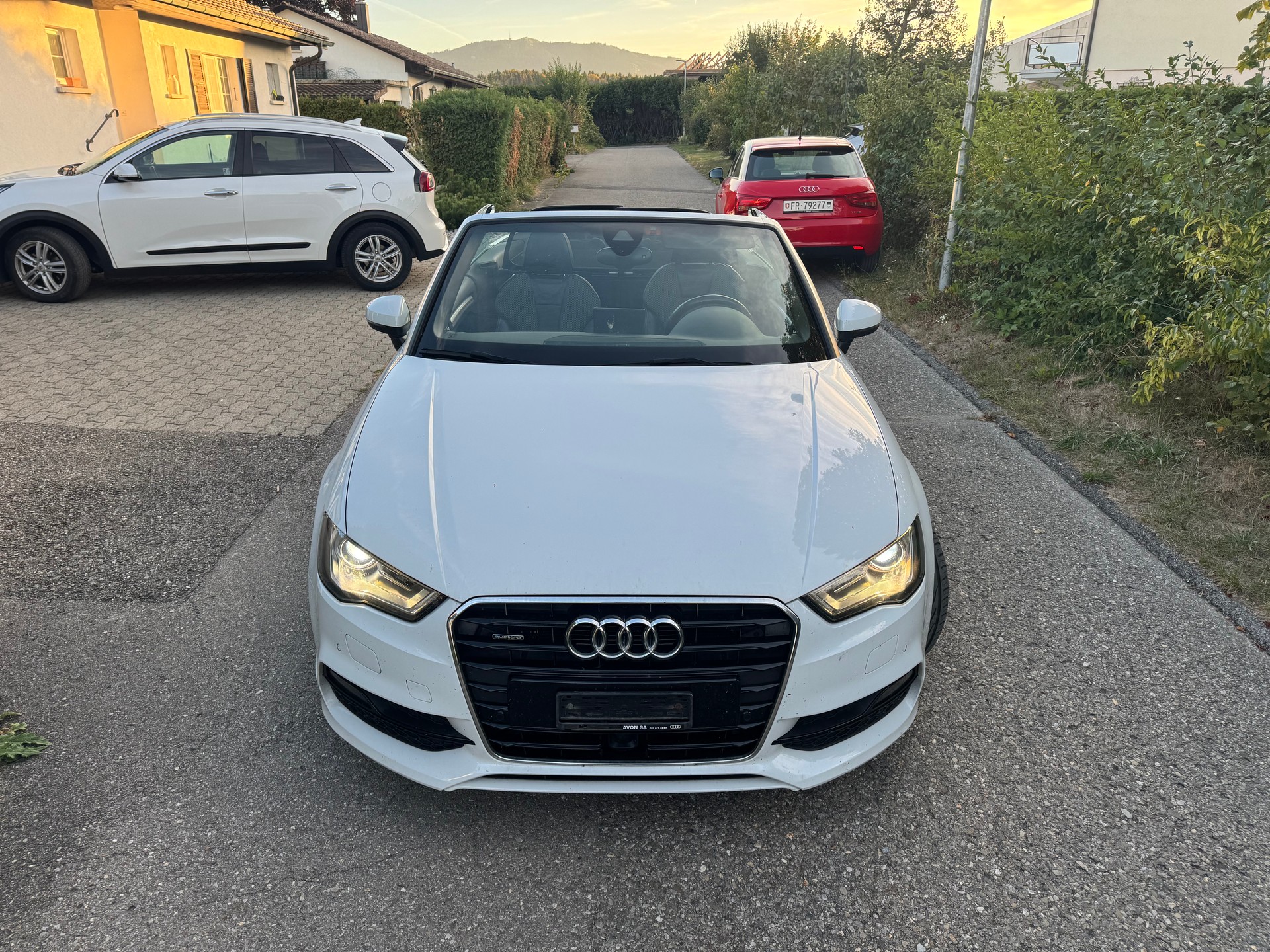 AUDI A3 Cabriolet 1.8 TFSI Ambiente quattro S-tronic-image-11