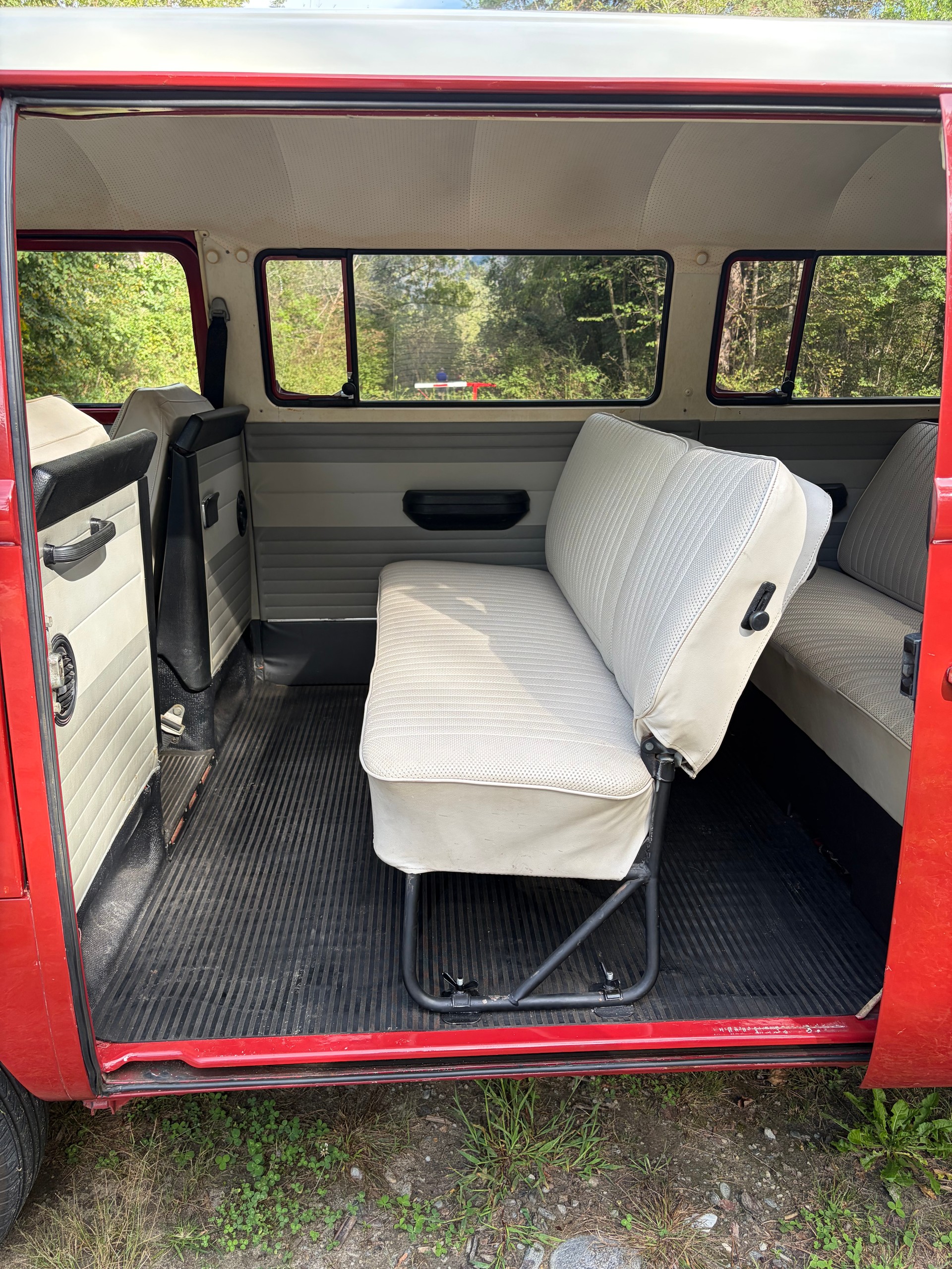VW T2 Deluxe-image-16