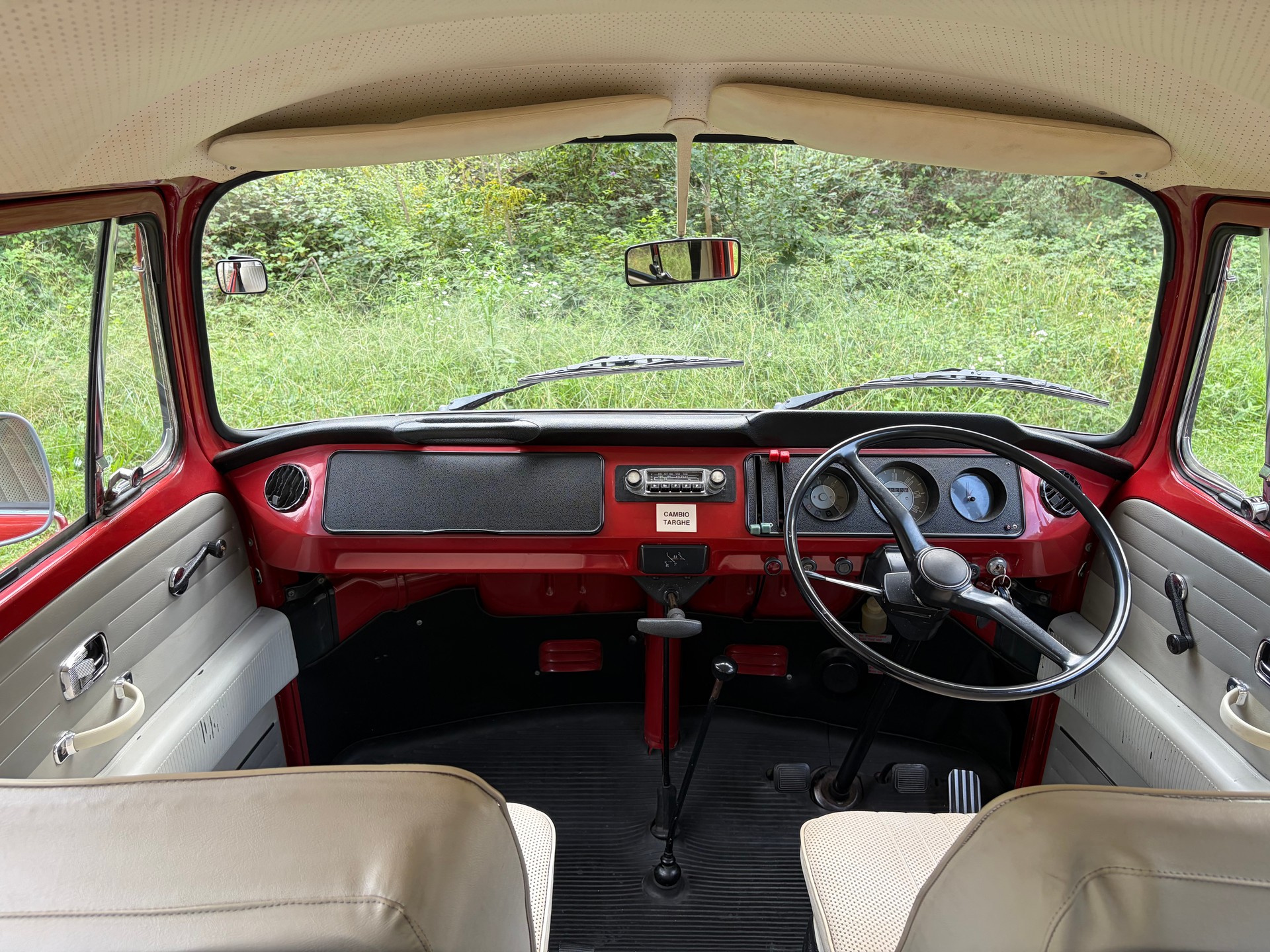 VW T2 Deluxe-image-13