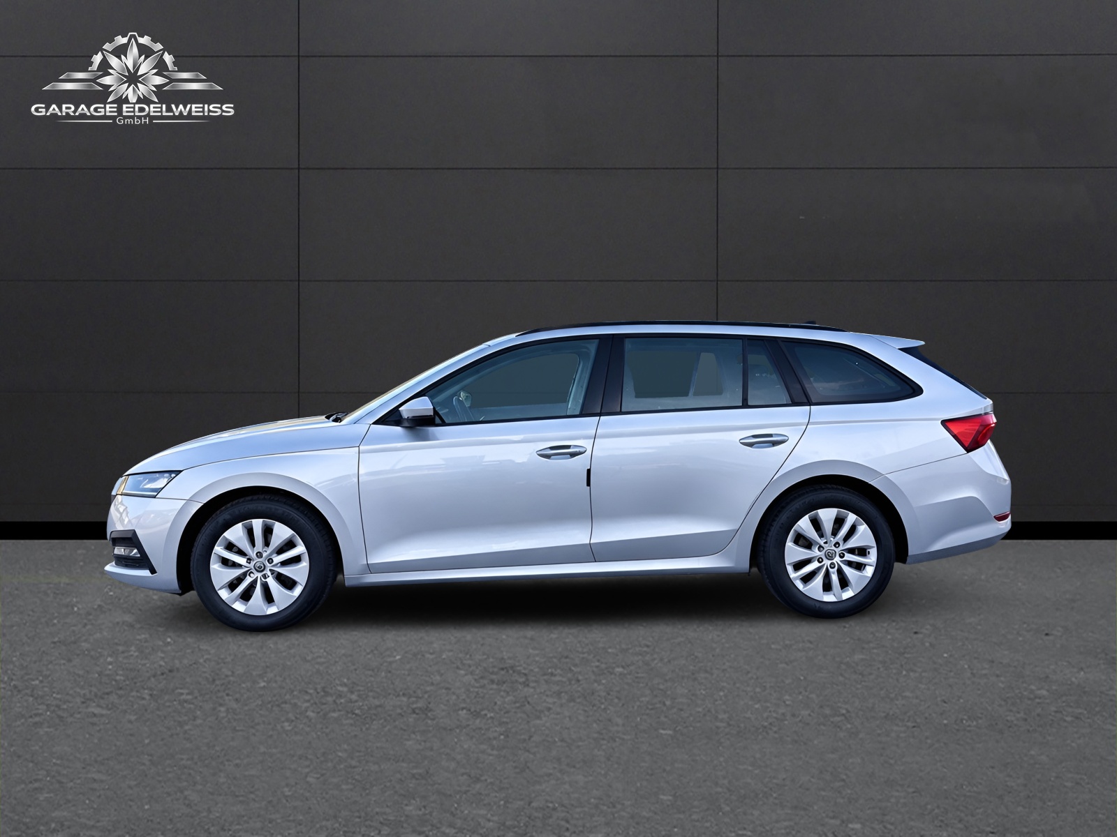 SKODA Octavia Combi 1.5 TSI mHEV DSG Ambition-image-1