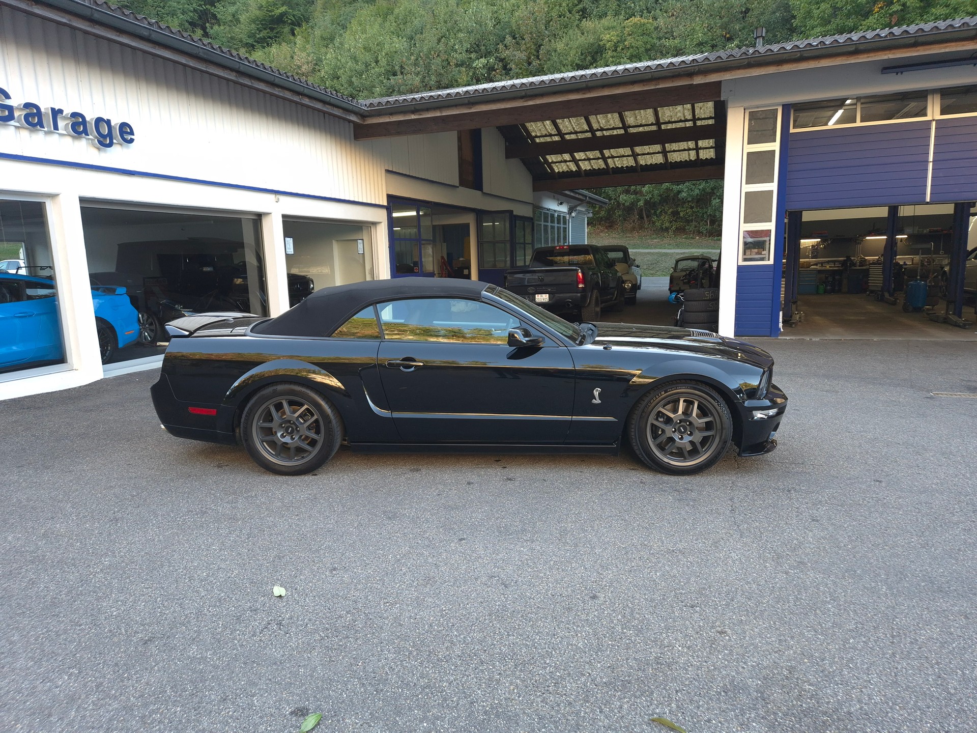 FORD Mustang Shelby GT500 SVT-image-17