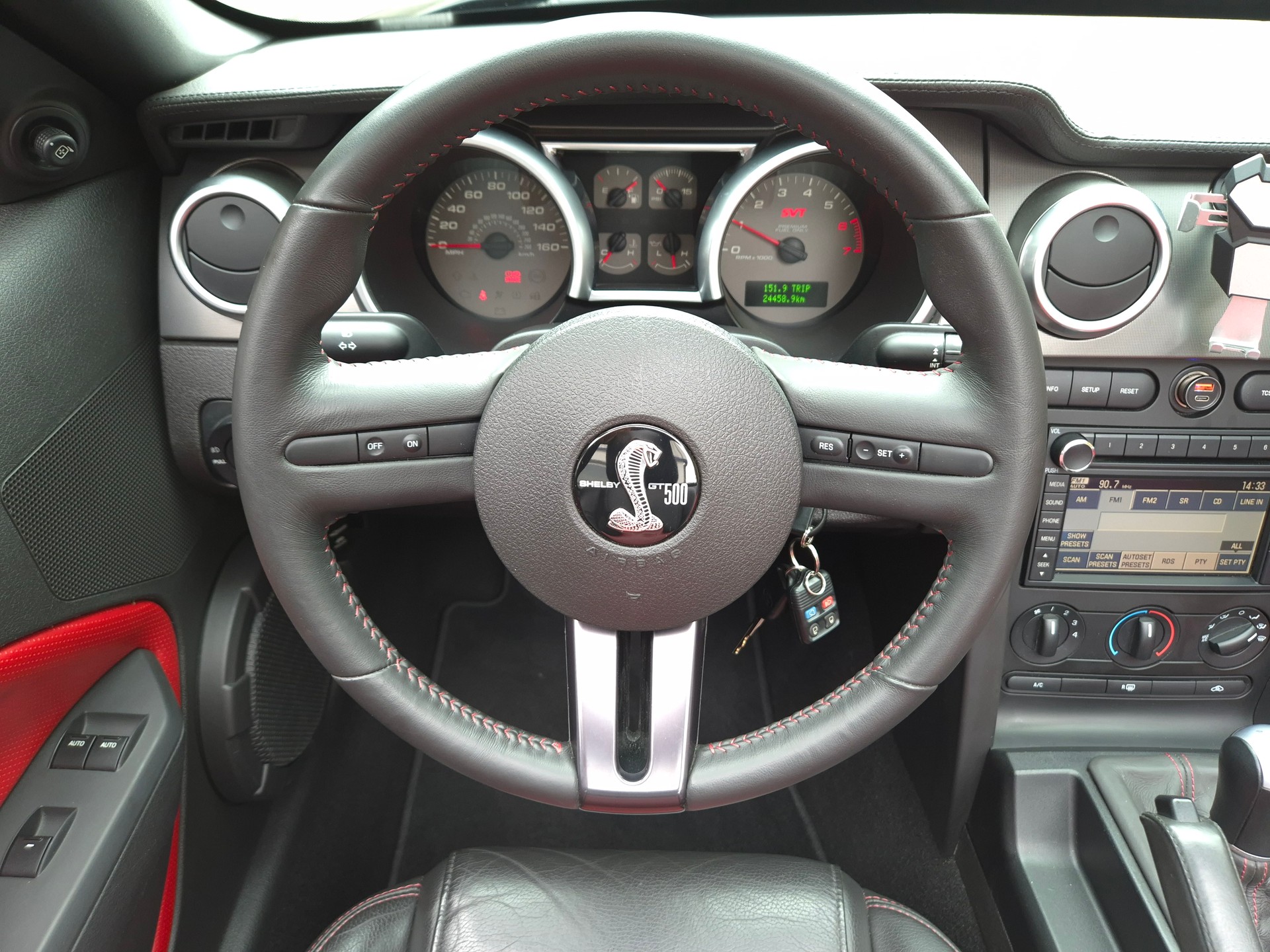FORD Mustang Shelby GT500 SVT-image-21