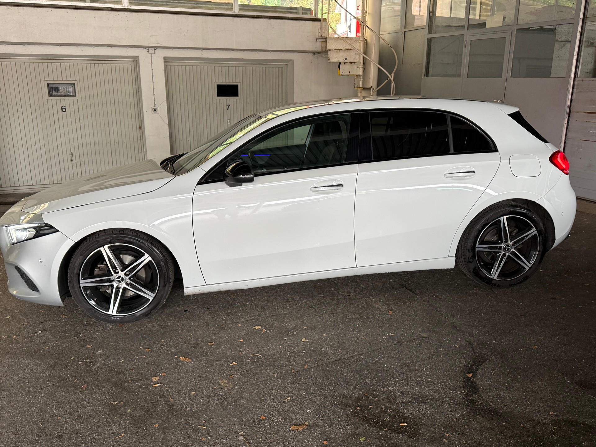 MERCEDES-BENZ A 180 d Progressive 7G-DCT-image-3