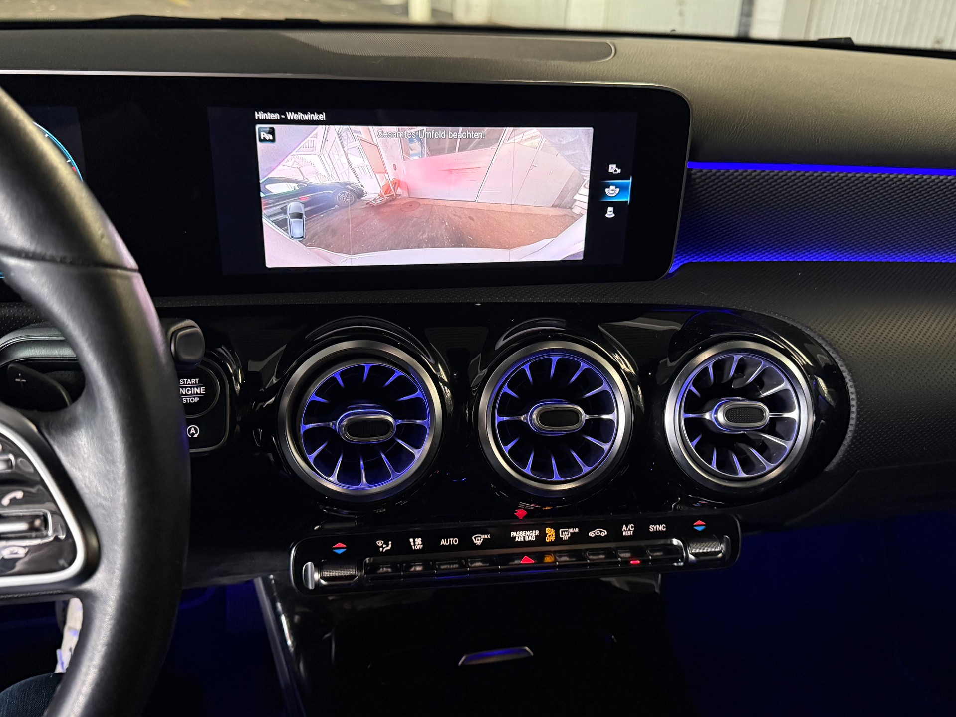 MERCEDES-BENZ A 180 d Progressive 7G-DCT-image-13