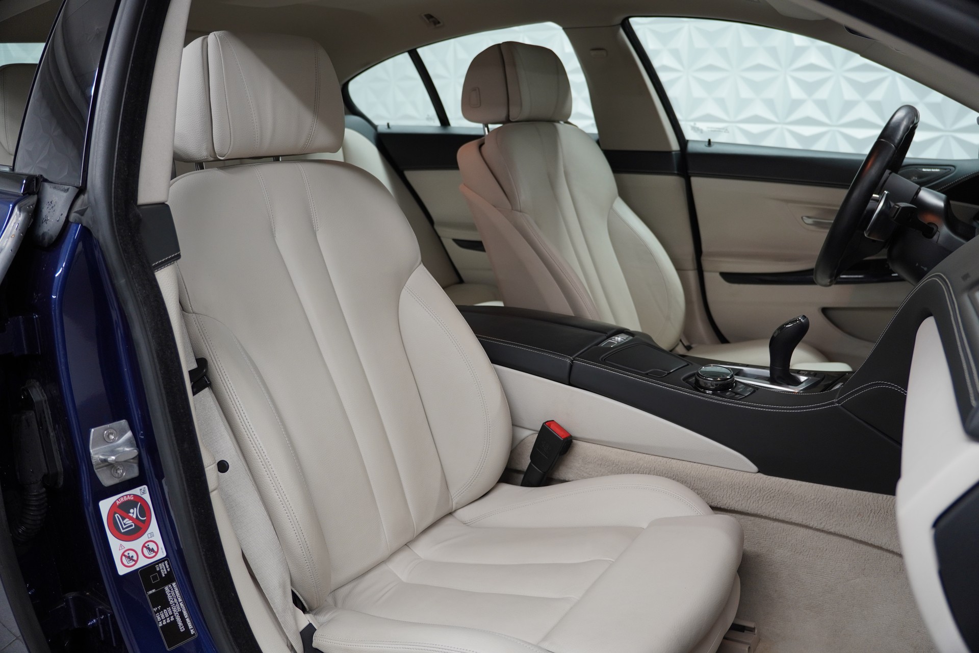 BMW 650i Gran Coupé xDrive-image-11