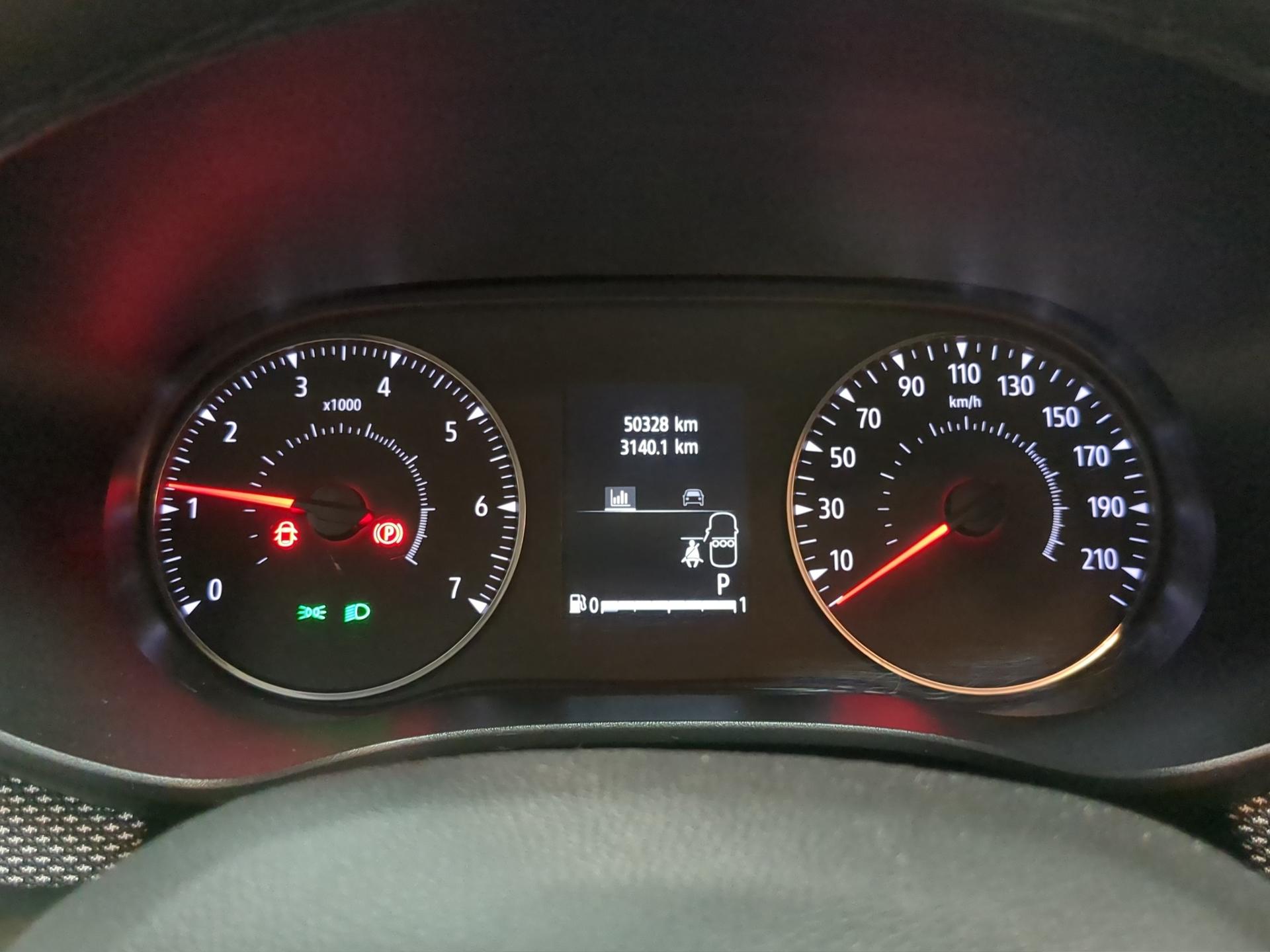 DACIA Sandero Stepway TCe 90 Comfort CVT-image-10