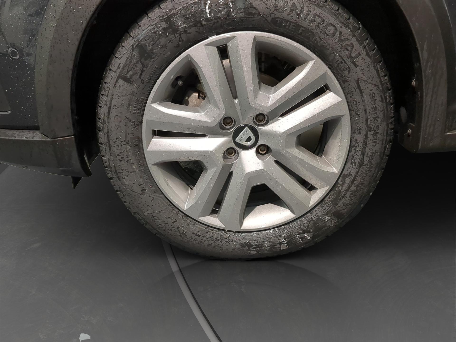 DACIA Sandero Stepway TCe 90 Comfort CVT-image-21