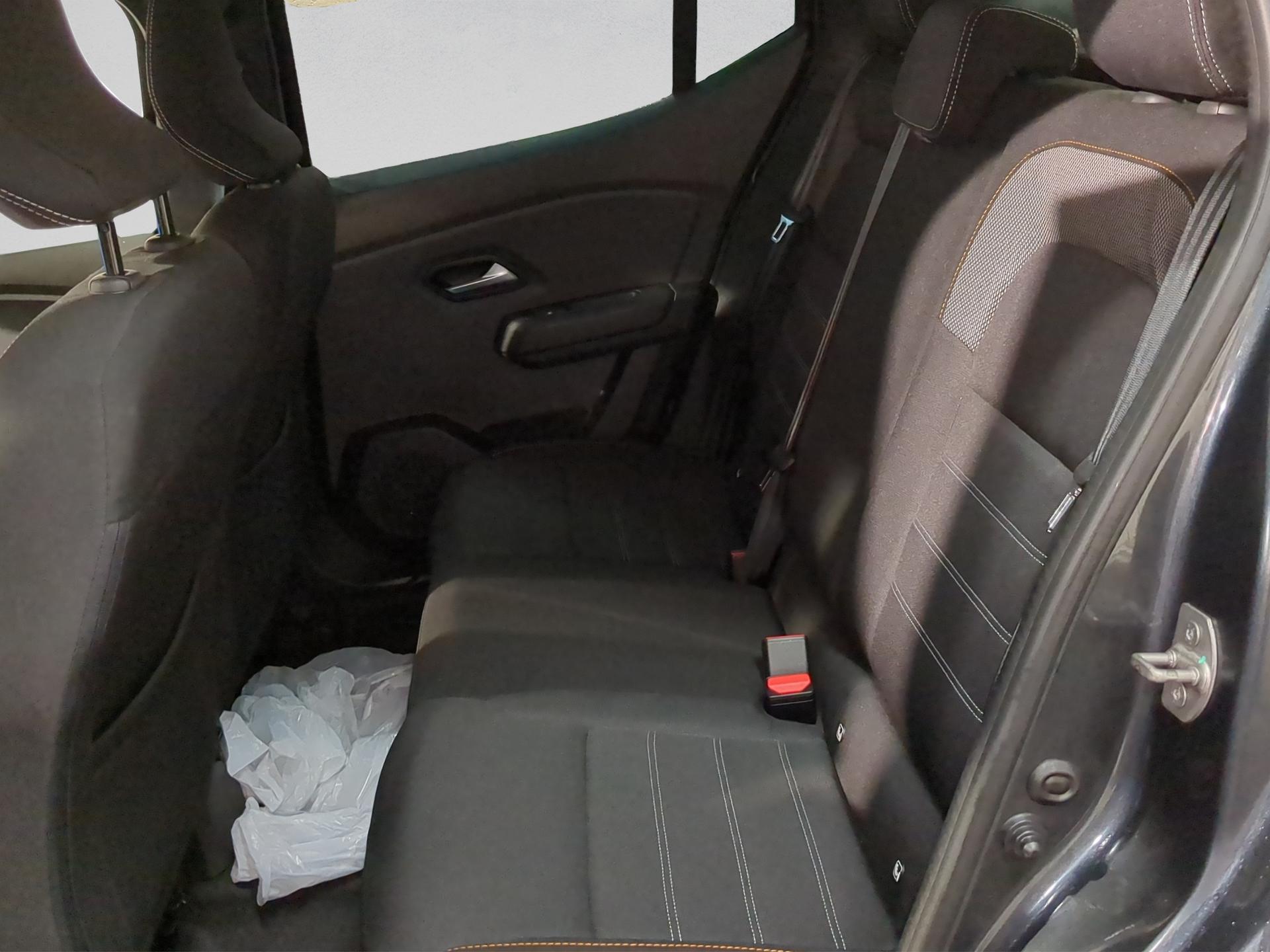 DACIA Sandero Stepway TCe 90 Comfort CVT-image-13