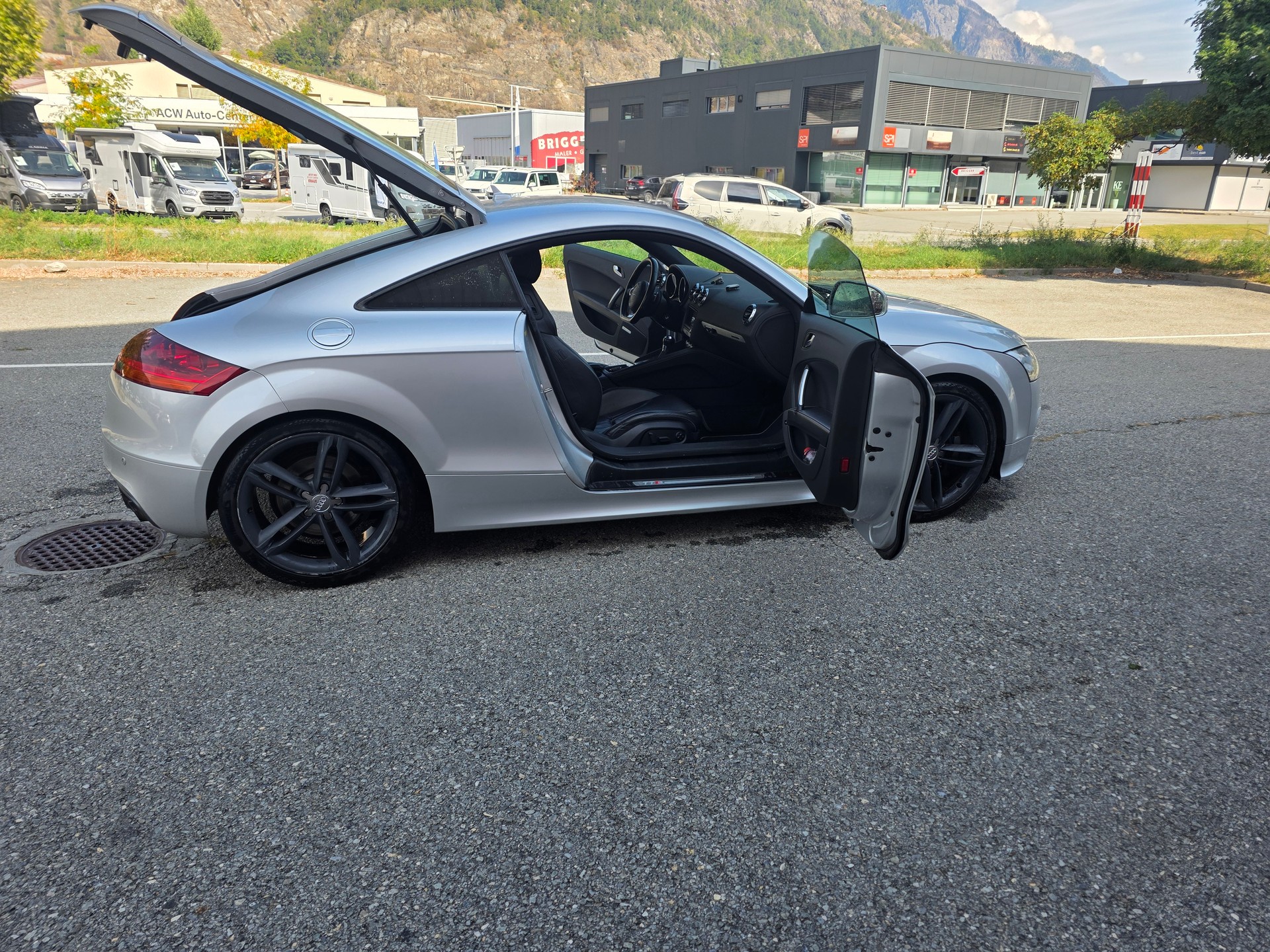 AUDI TTS Coupé 2.0 TFSI quattro S-tronic-image-12