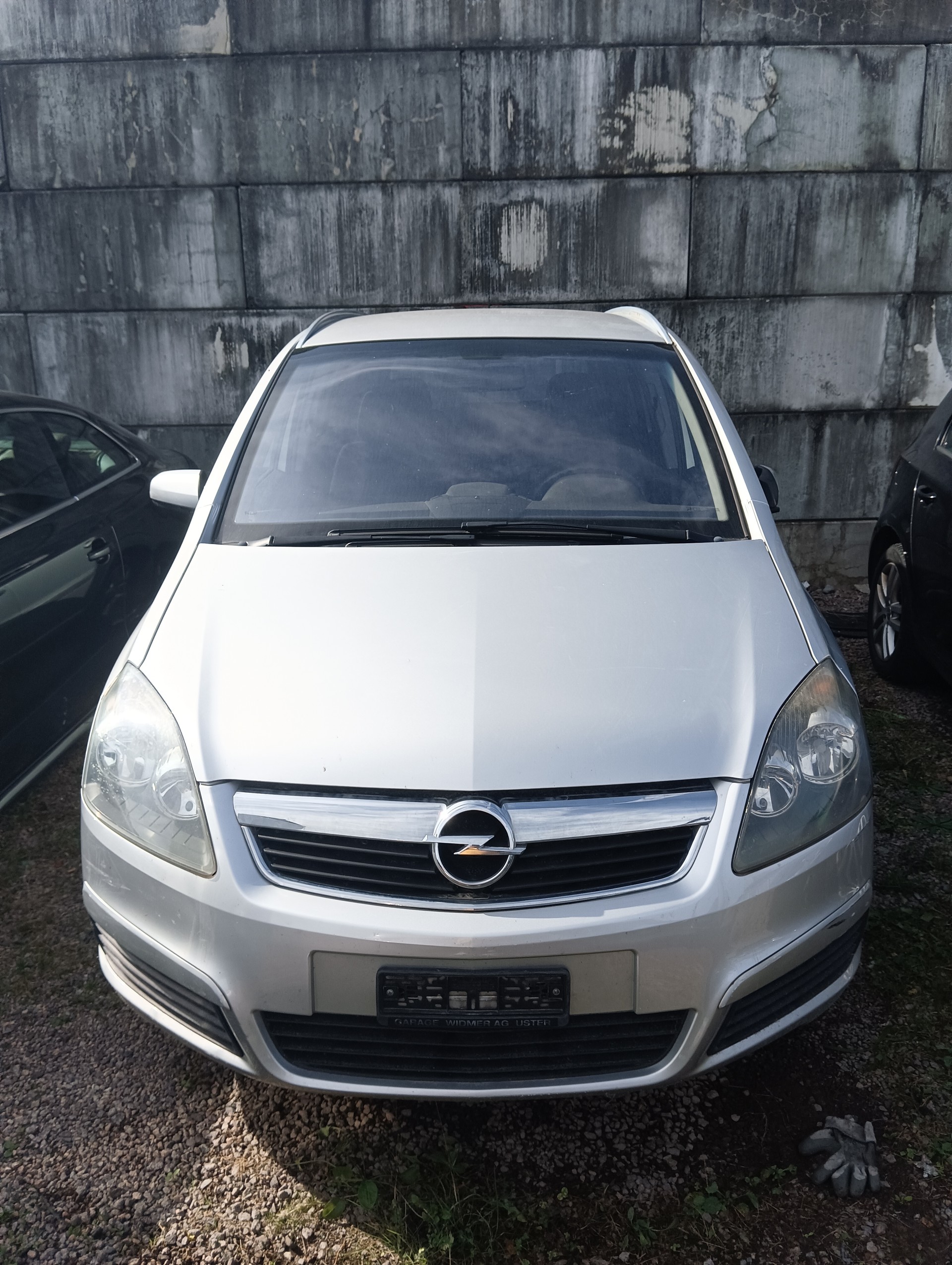 OPEL Zafira 2.2i 16V Enjoy-image-0