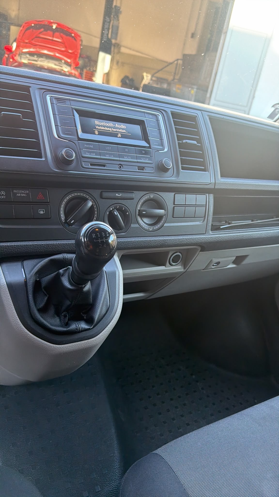 VW T6 2.0 TDI Euro 5-image-10