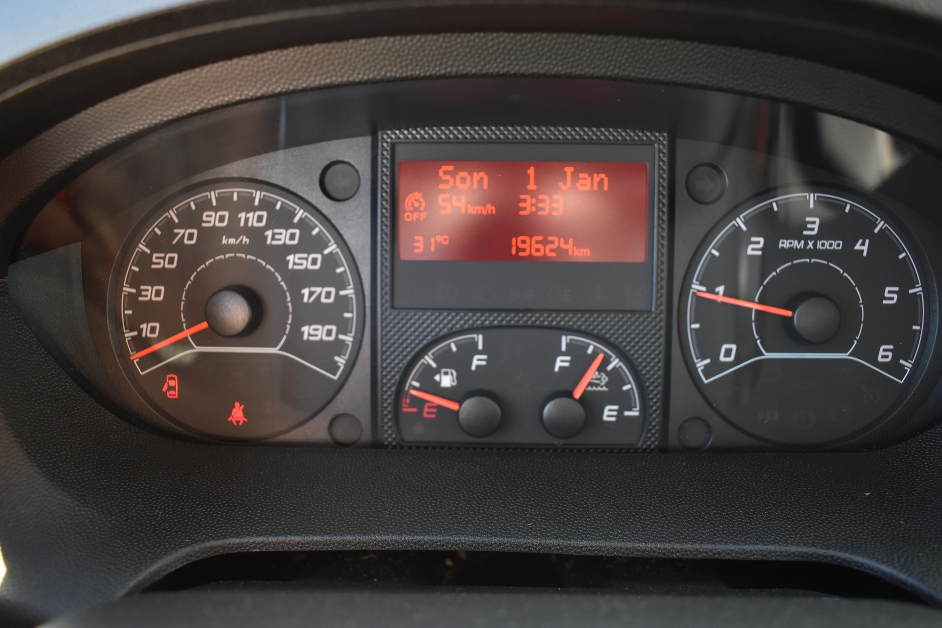 CITROEN Jumper 35 2.2 HDI-image-13