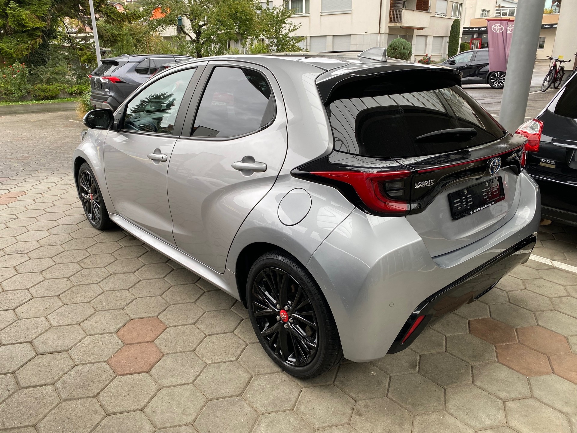 TOYOTA Yaris 1.5 Pop e-CVT-image-2