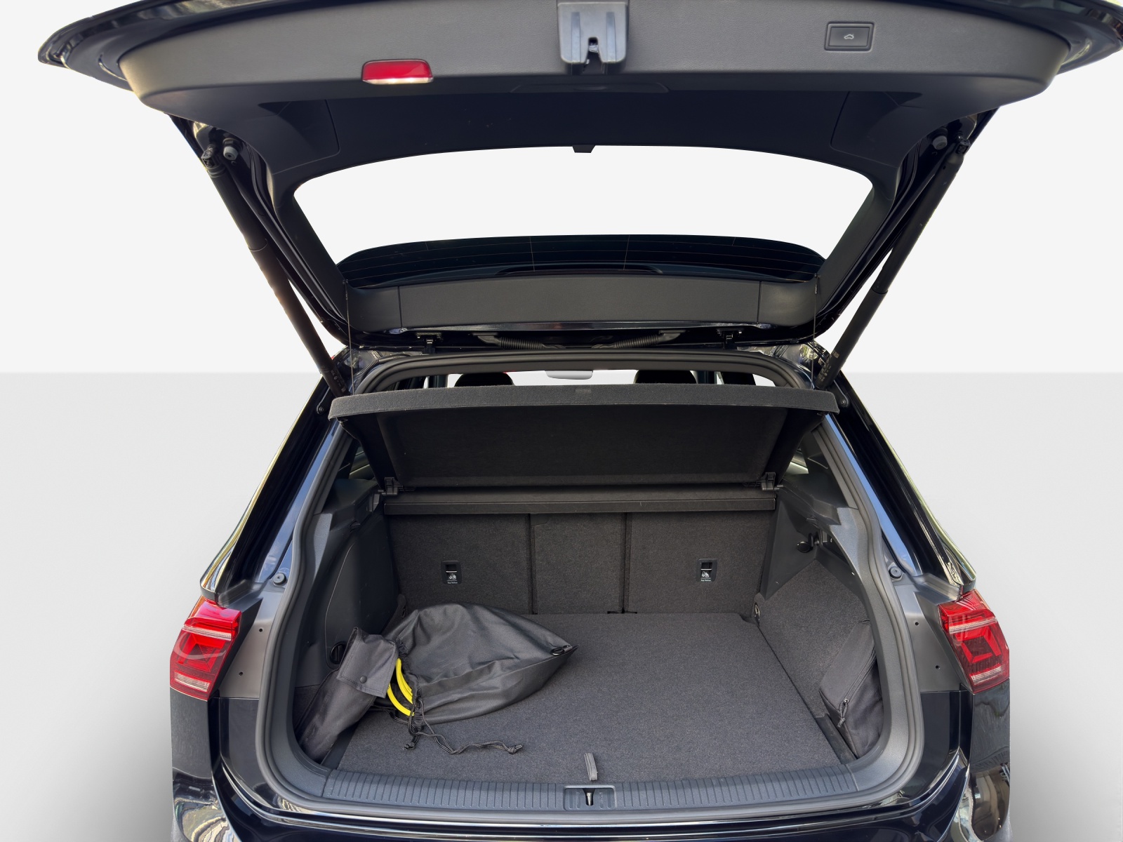 VW Tiguan 1.4TSI PHEV Selection DSG-image-12