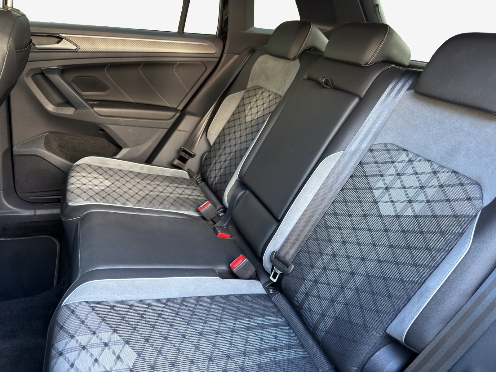 VW Tiguan 1.4TSI PHEV Selection DSG-image-11