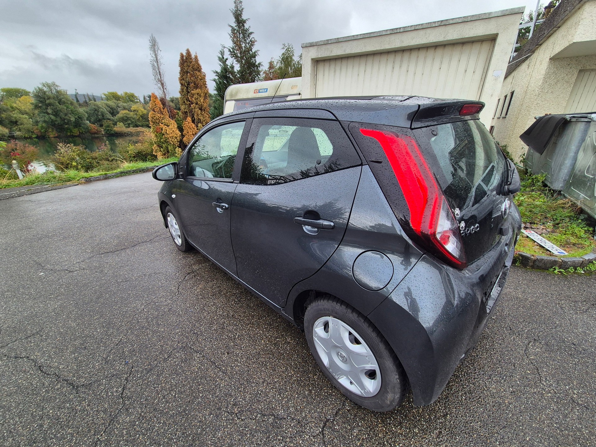 TOYOTA Aygo 1.0 VVT-i x-play X-shift-image-1