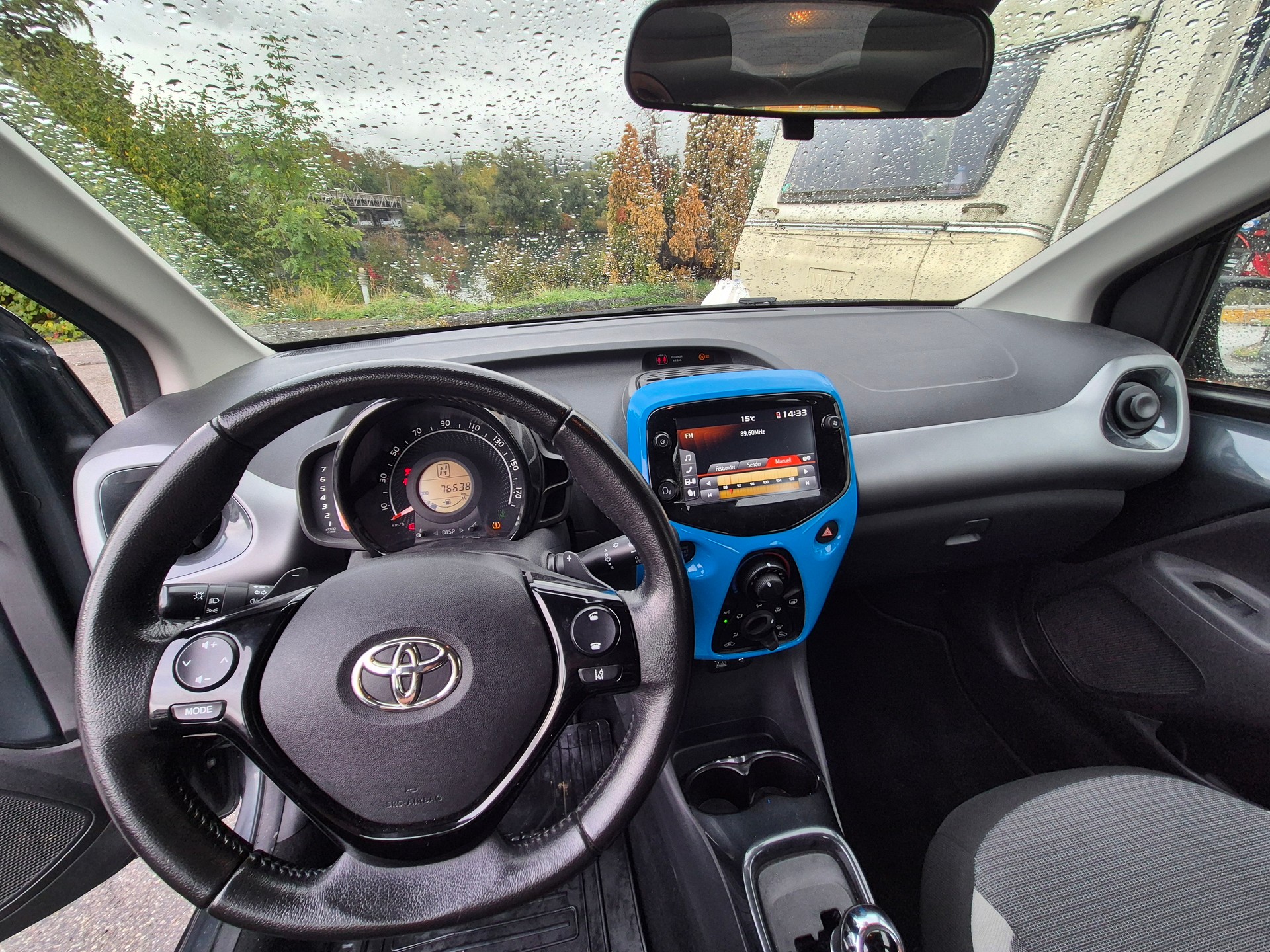 TOYOTA Aygo 1.0 VVT-i x-play X-shift-image-12