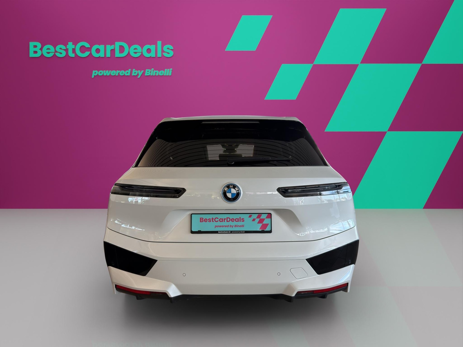 BMW iX xDrive50-image-3
