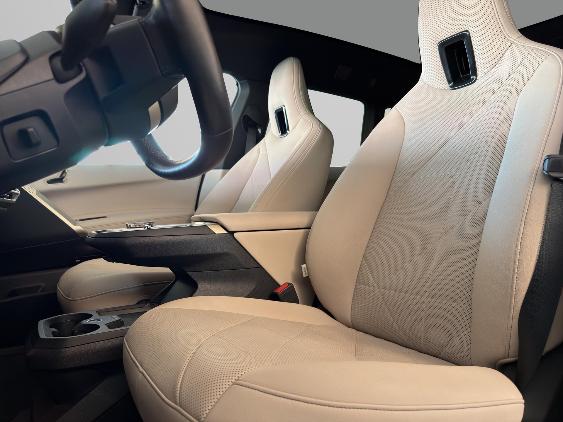 BMW iX xDrive50-image-10