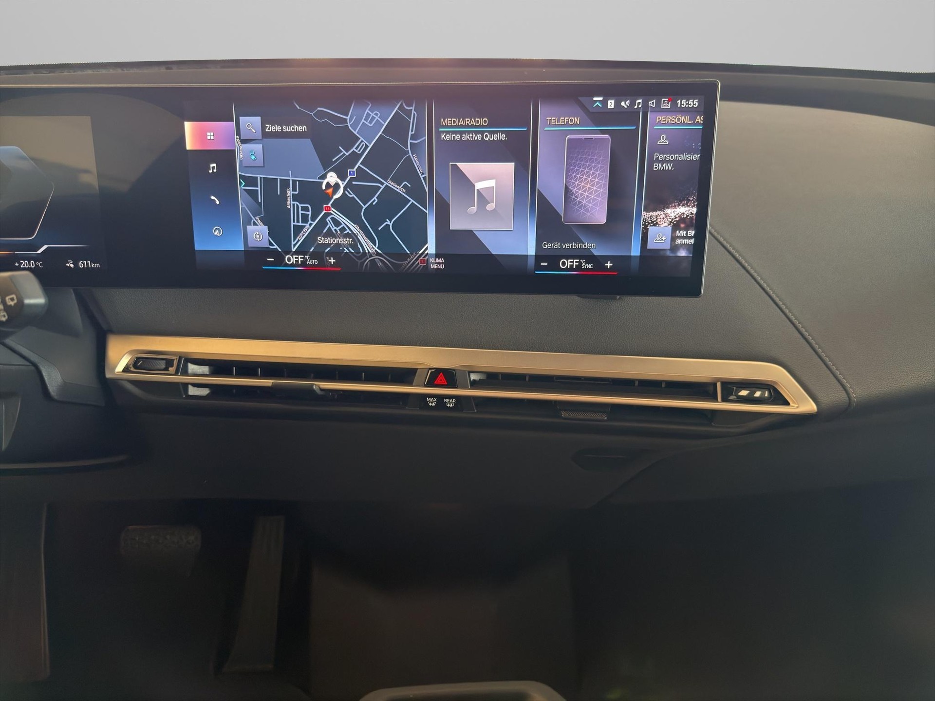 BMW iX xDrive50-image-14