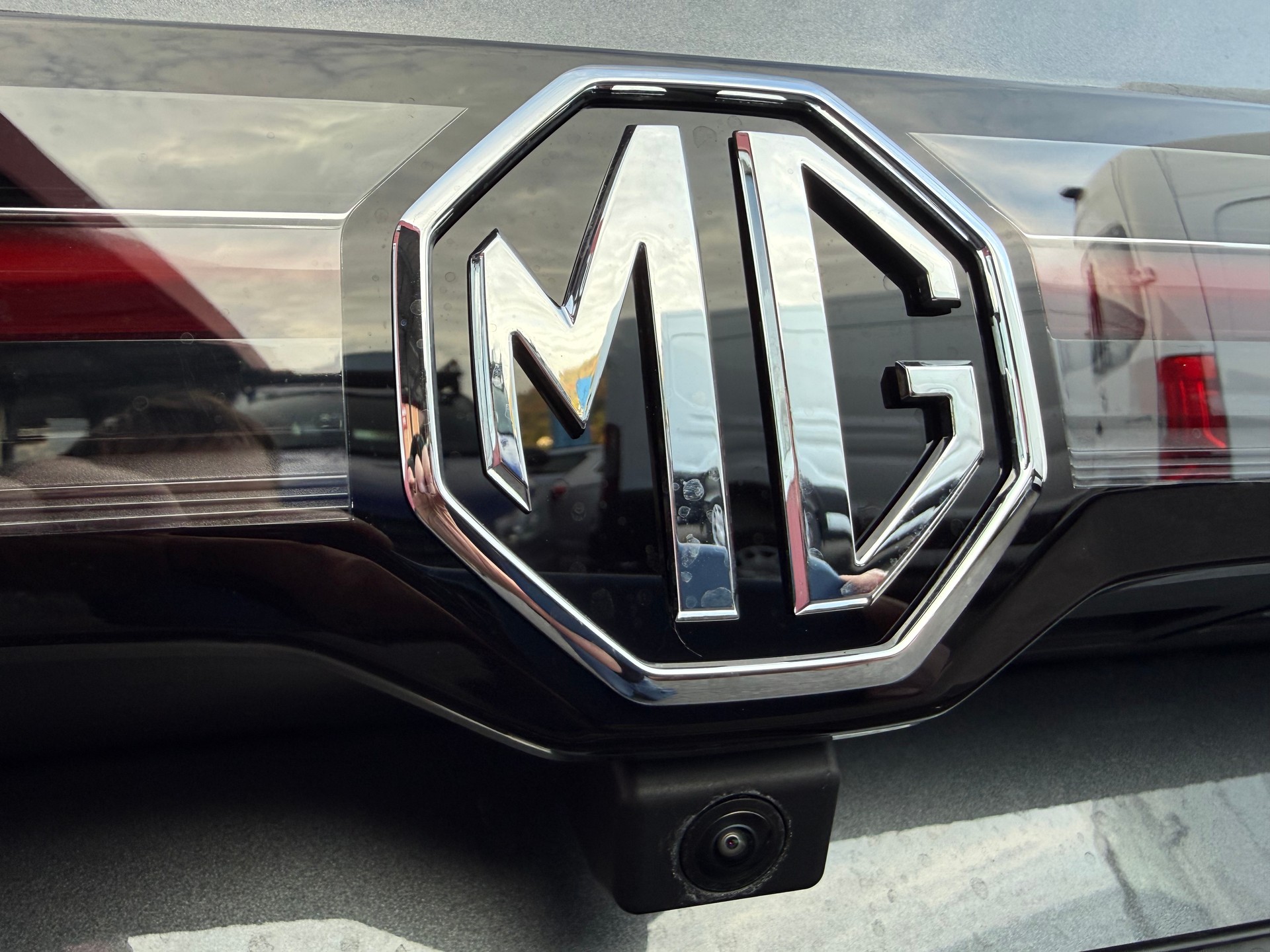 MG S5 EV 64kWh Luxury Elektro-image-5
