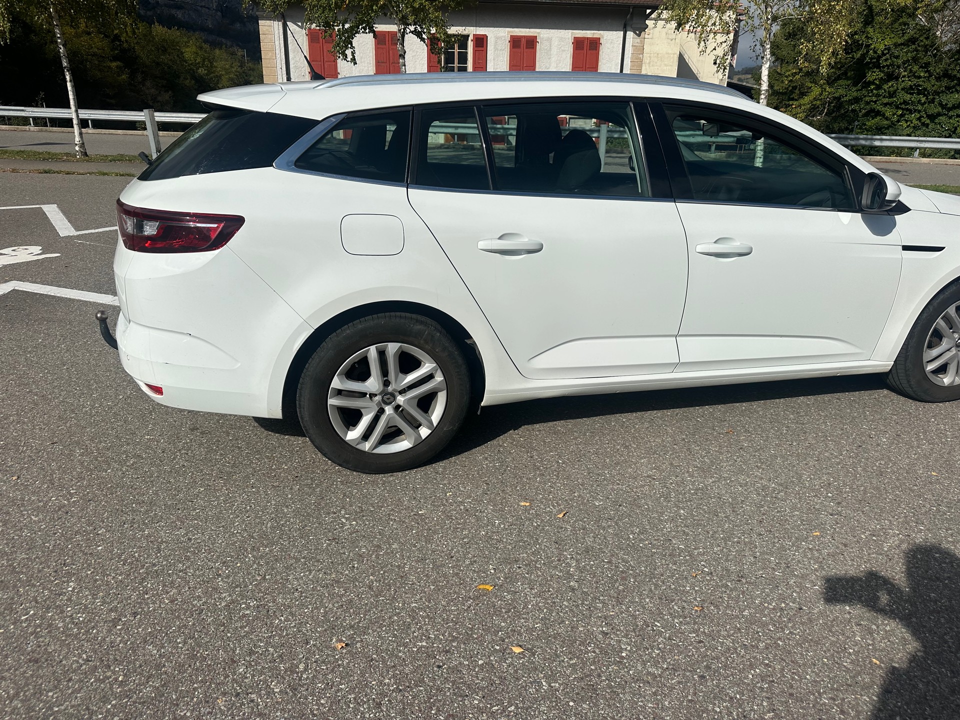 RENAULT Mégane Grandtour 1.5 dCi Business Line EDC-image-2