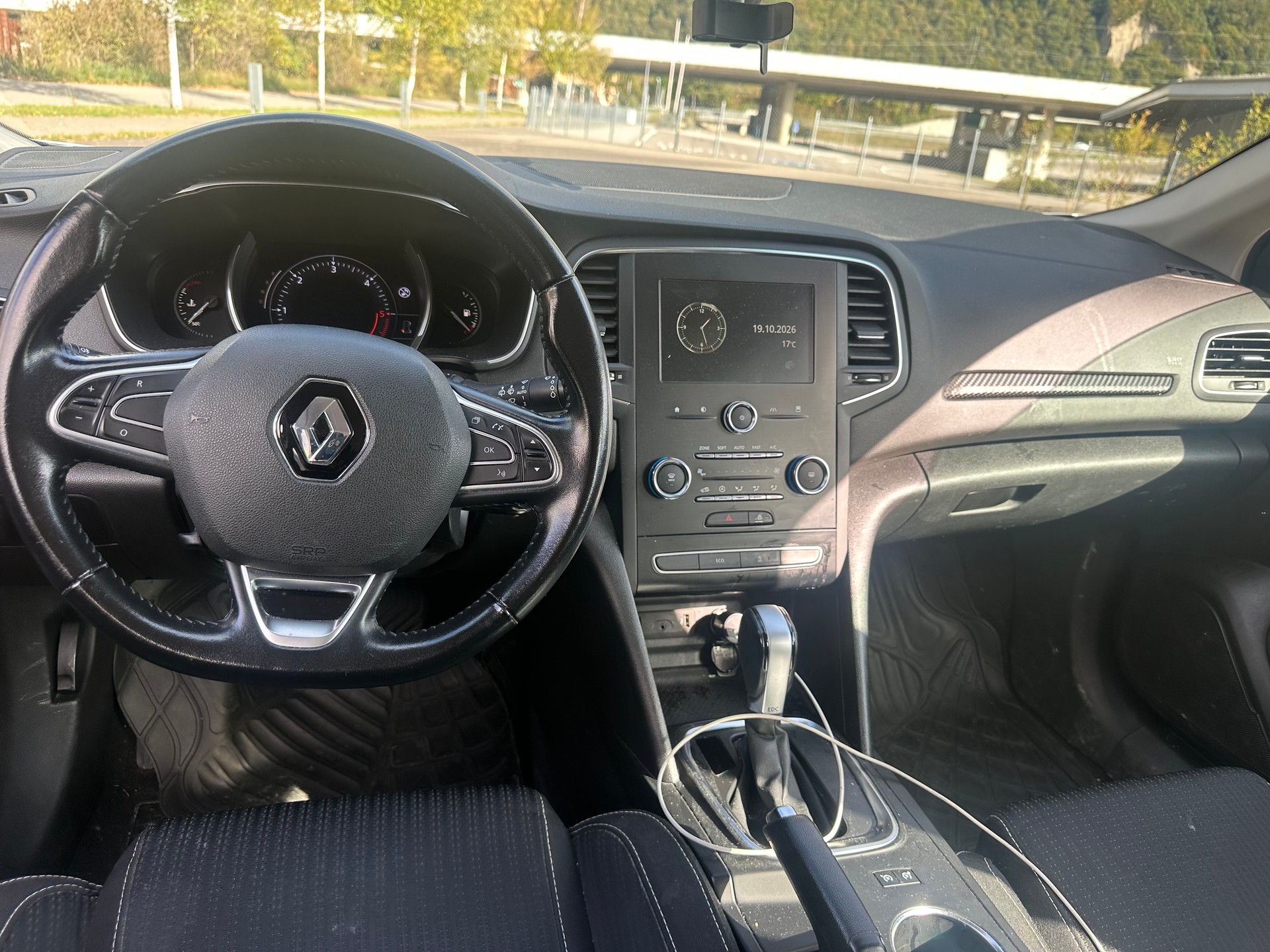 RENAULT Mégane Grandtour 1.5 dCi Business Line EDC-image-10