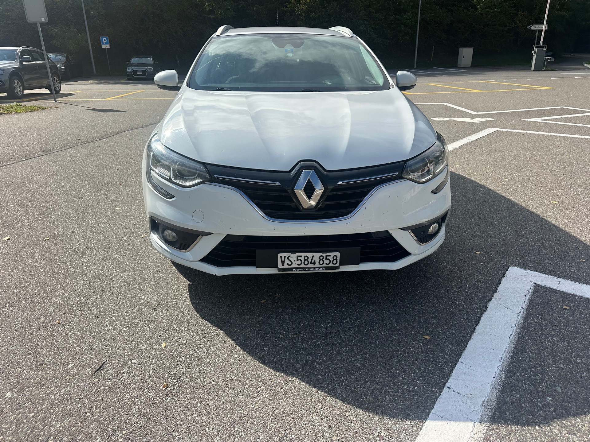 RENAULT Mégane Grandtour 1.5 dCi Business Line EDC-image-0