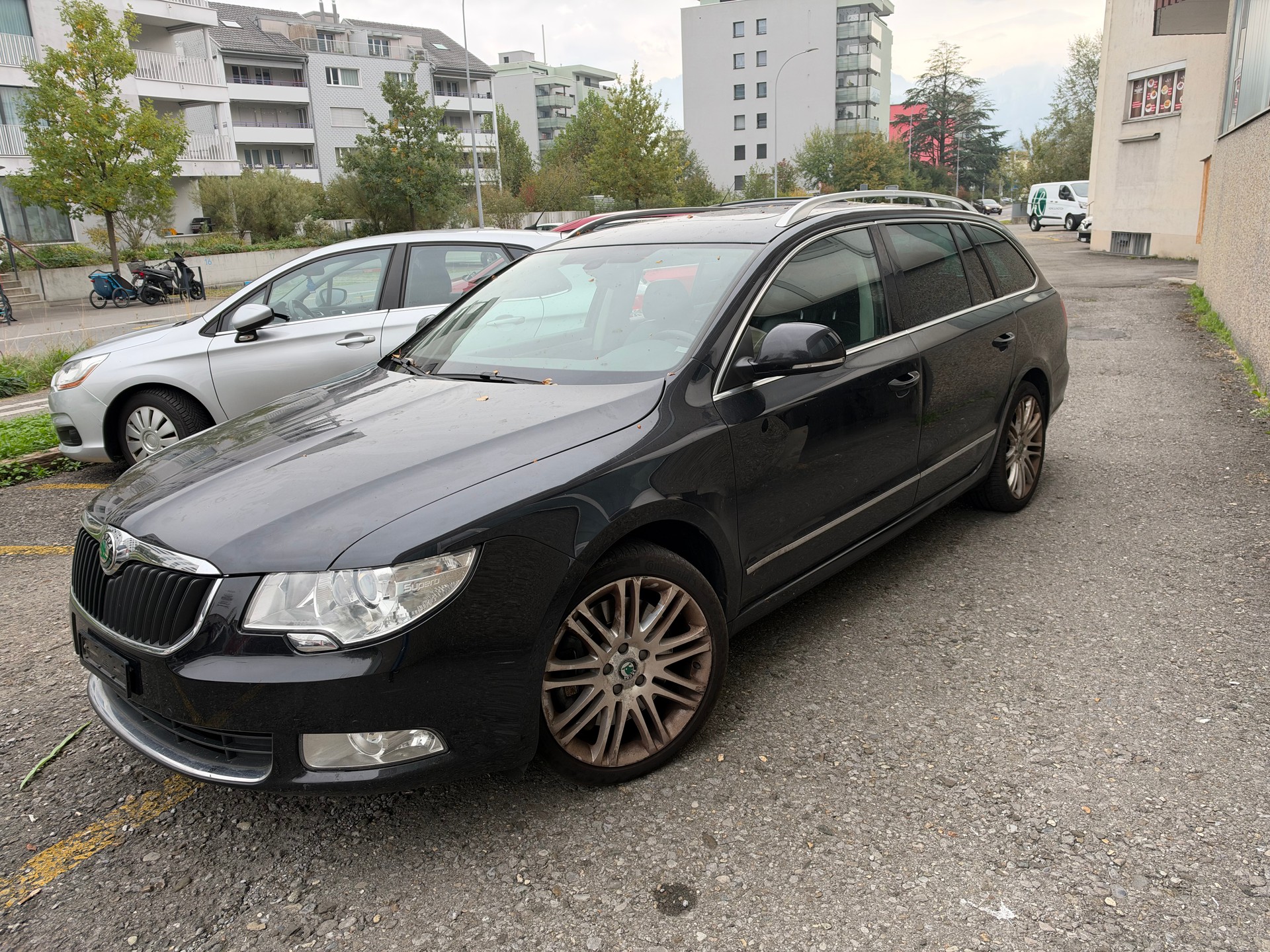 SKODA Superb Combi 3.6 FSI AllDrive 4x4 DSG-image-1