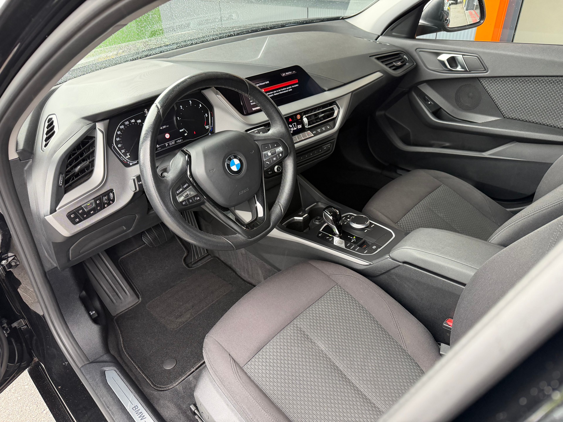 BMW 116d Steptronic-image-8