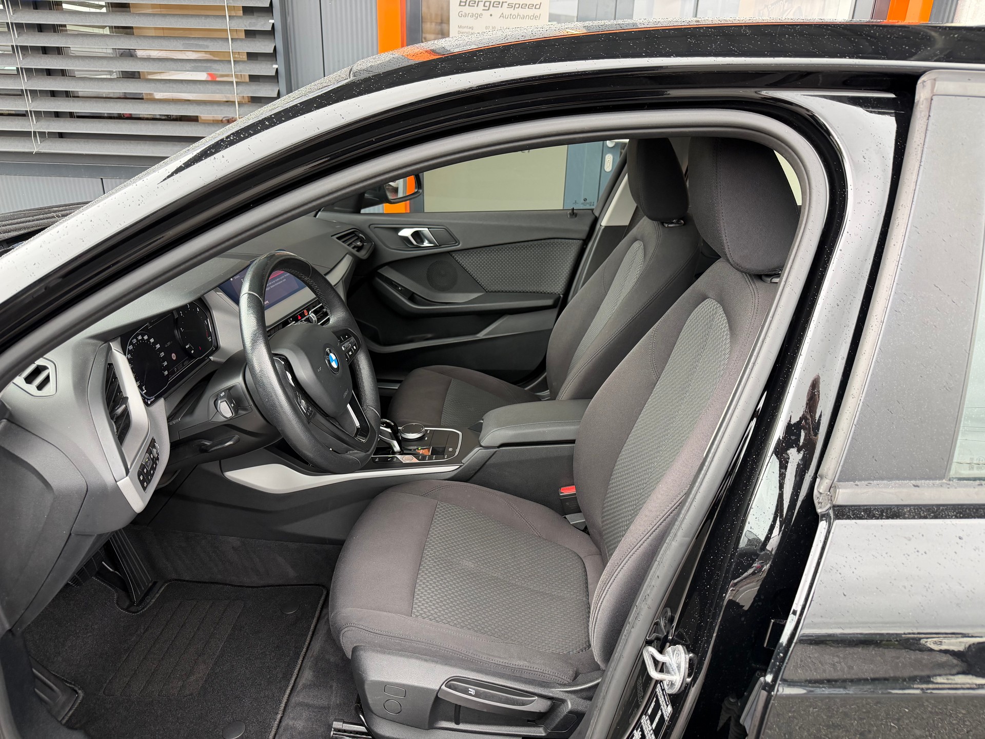 BMW 116d Steptronic-image-9