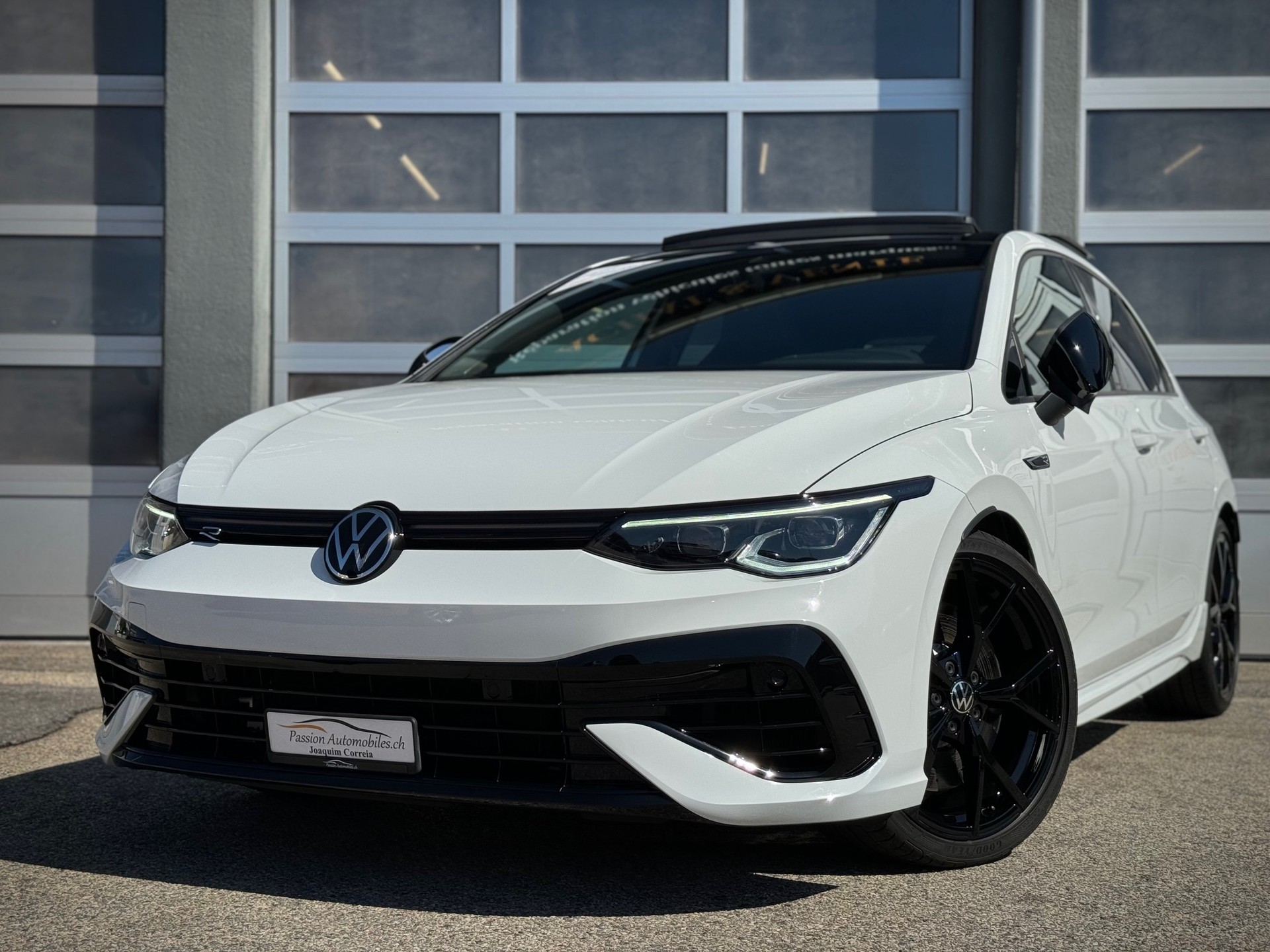 VW Golf 2.0 TSI R Performance DSG 4Motion Akrapovic