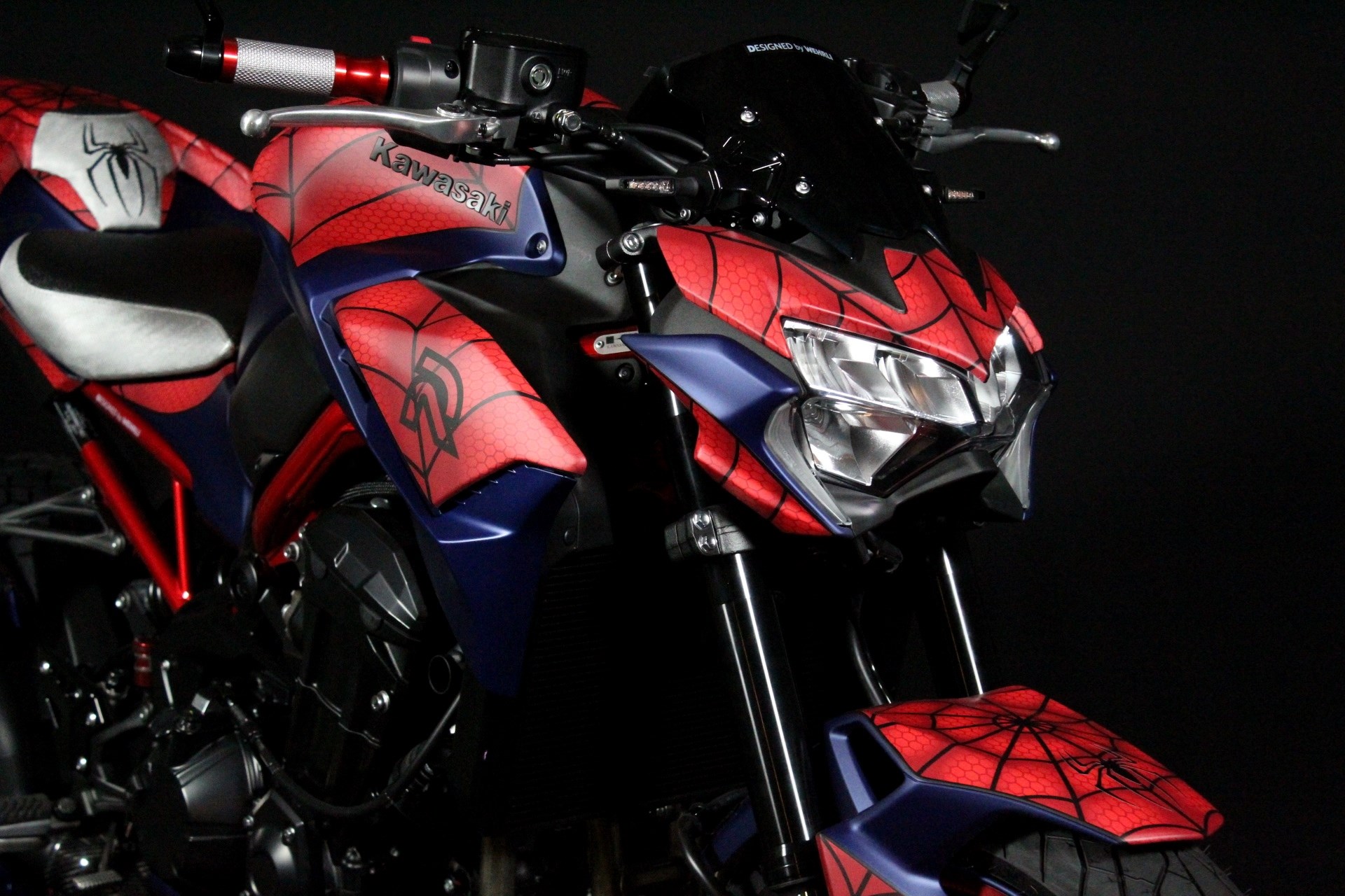 KAWASAKI Z 900 (92 KW) *Spiderman*-showroom-element-1