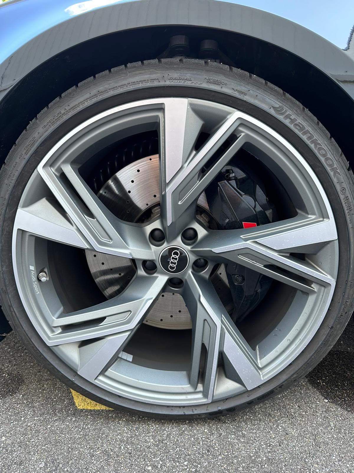 AUDI RS6 Avant 4.0 TFSI V8 quattro-showroom-element-1