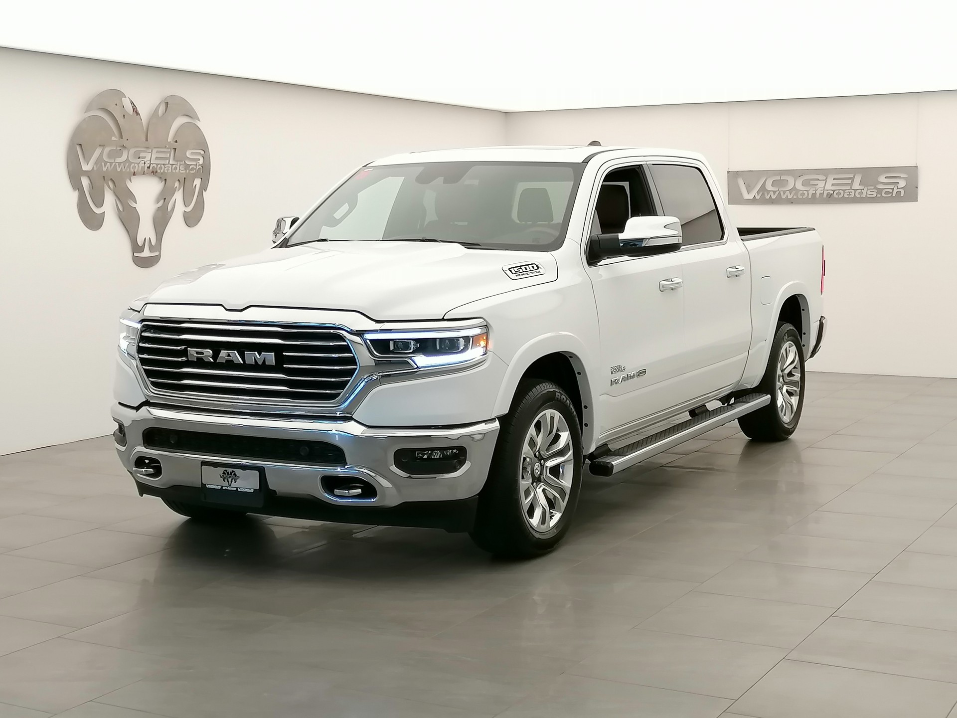 DODGE Ram 1500 5.7 V8 Longhorn eTorque Crew C-image-0