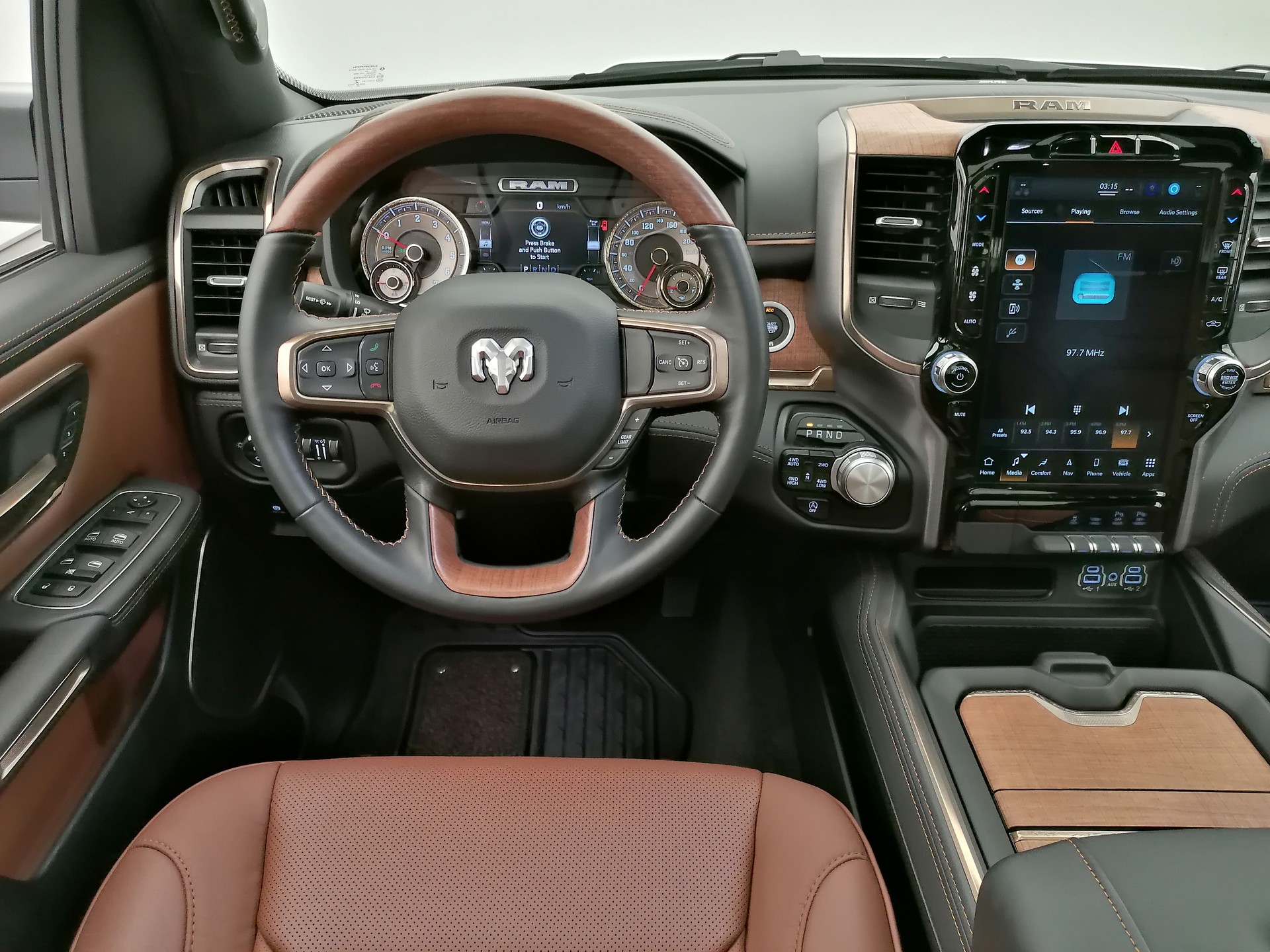 DODGE Ram 1500 5.7 V8 Longhorn eTorque Crew C-image-9