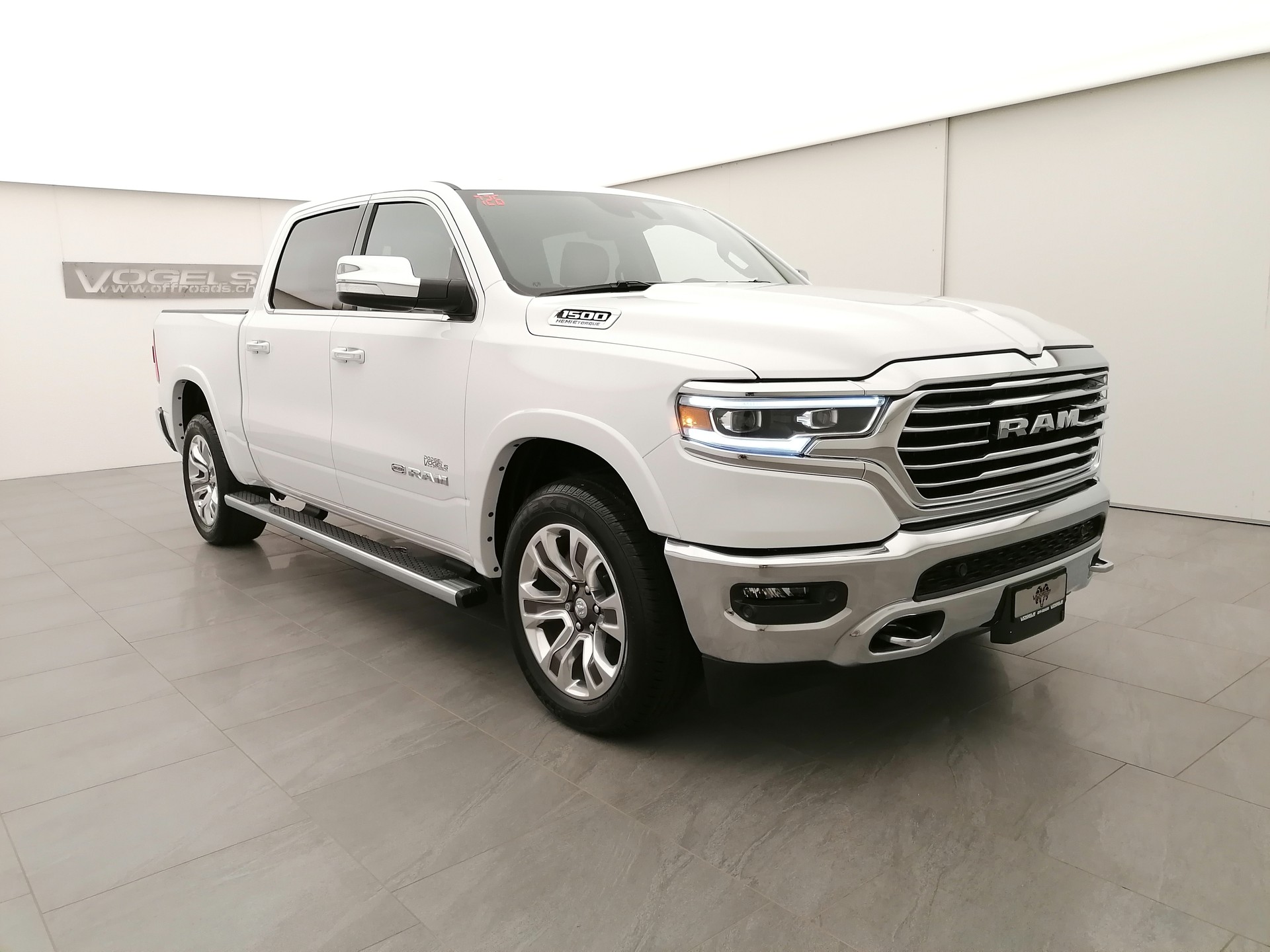 DODGE Ram 1500 5.7 V8 Longhorn eTorque Crew C-image-2