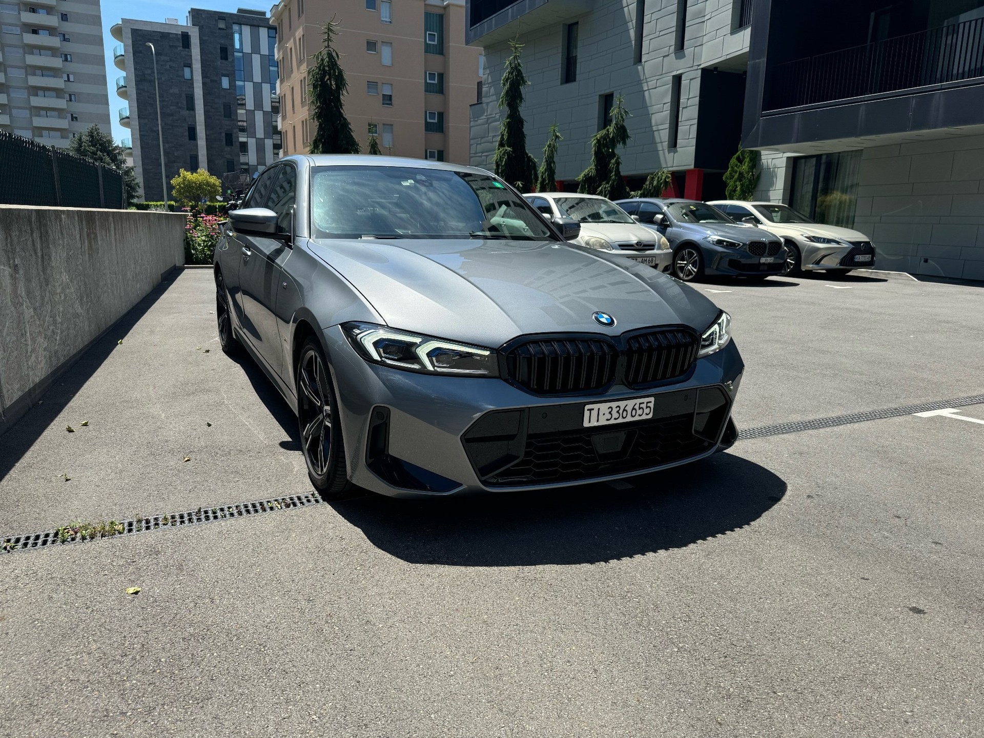 BMW BMW 330i xDrive M Sport Pro – Full Option – BMW Warranty 2027-image-1