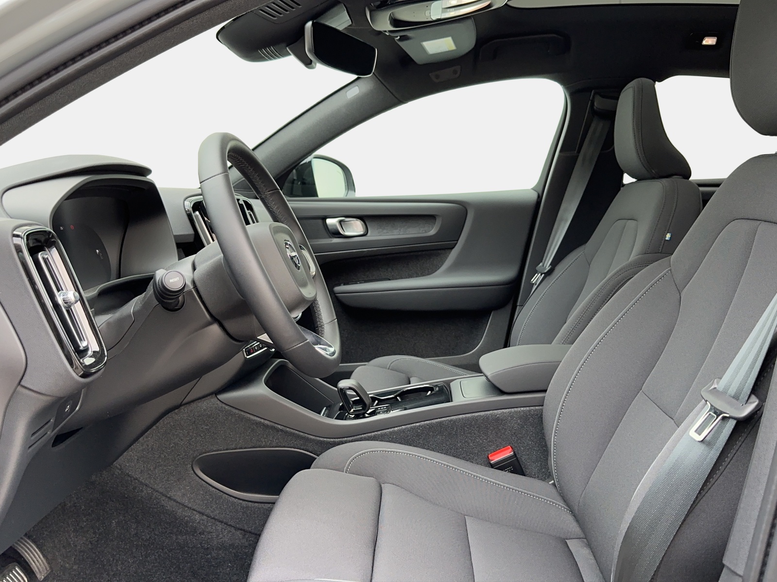 VOLVO C40 Recharge E80 82kWh Pure Electric Plus-image-6